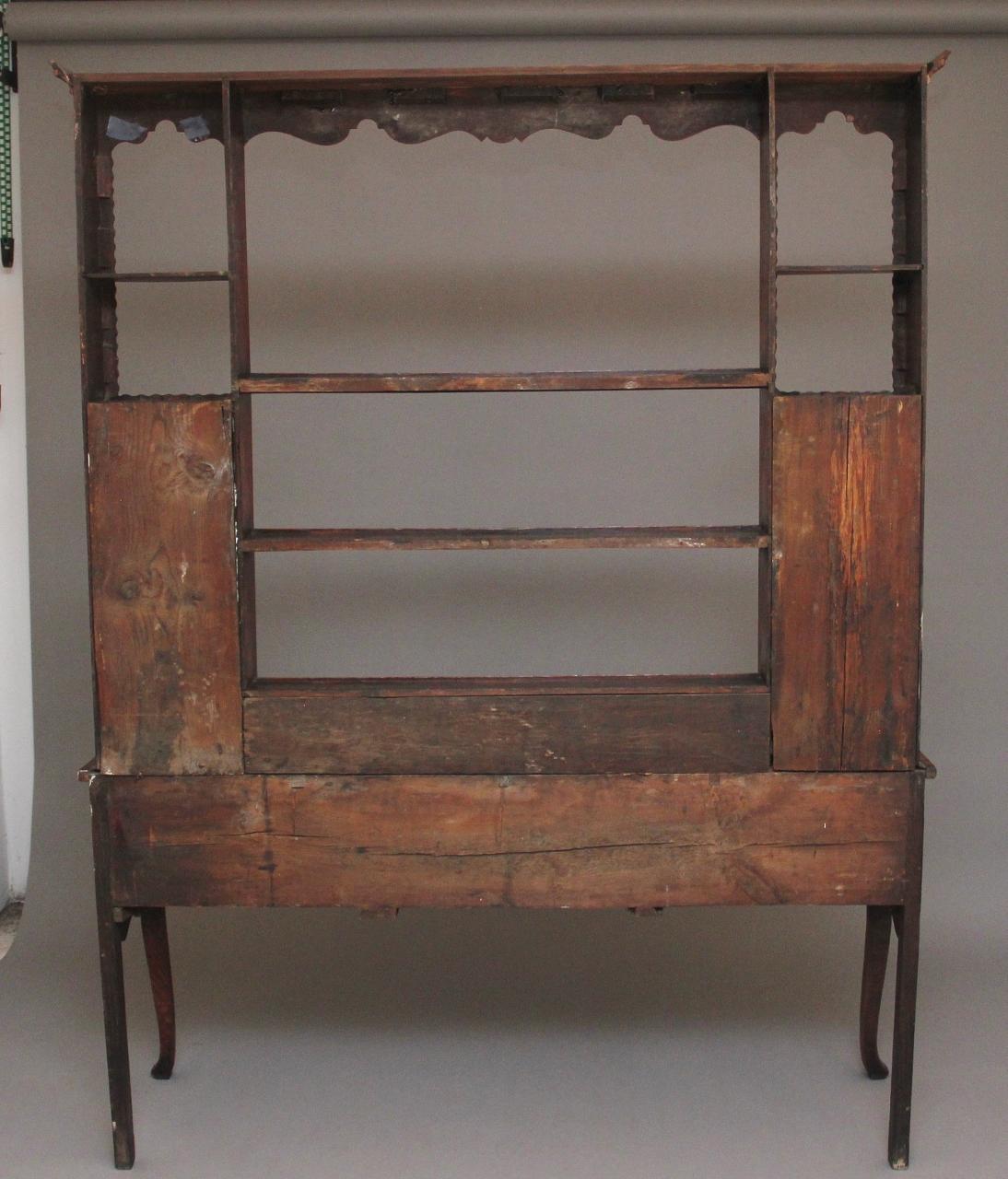 18th Century Country Oak Dresser and Rack For Sale 5