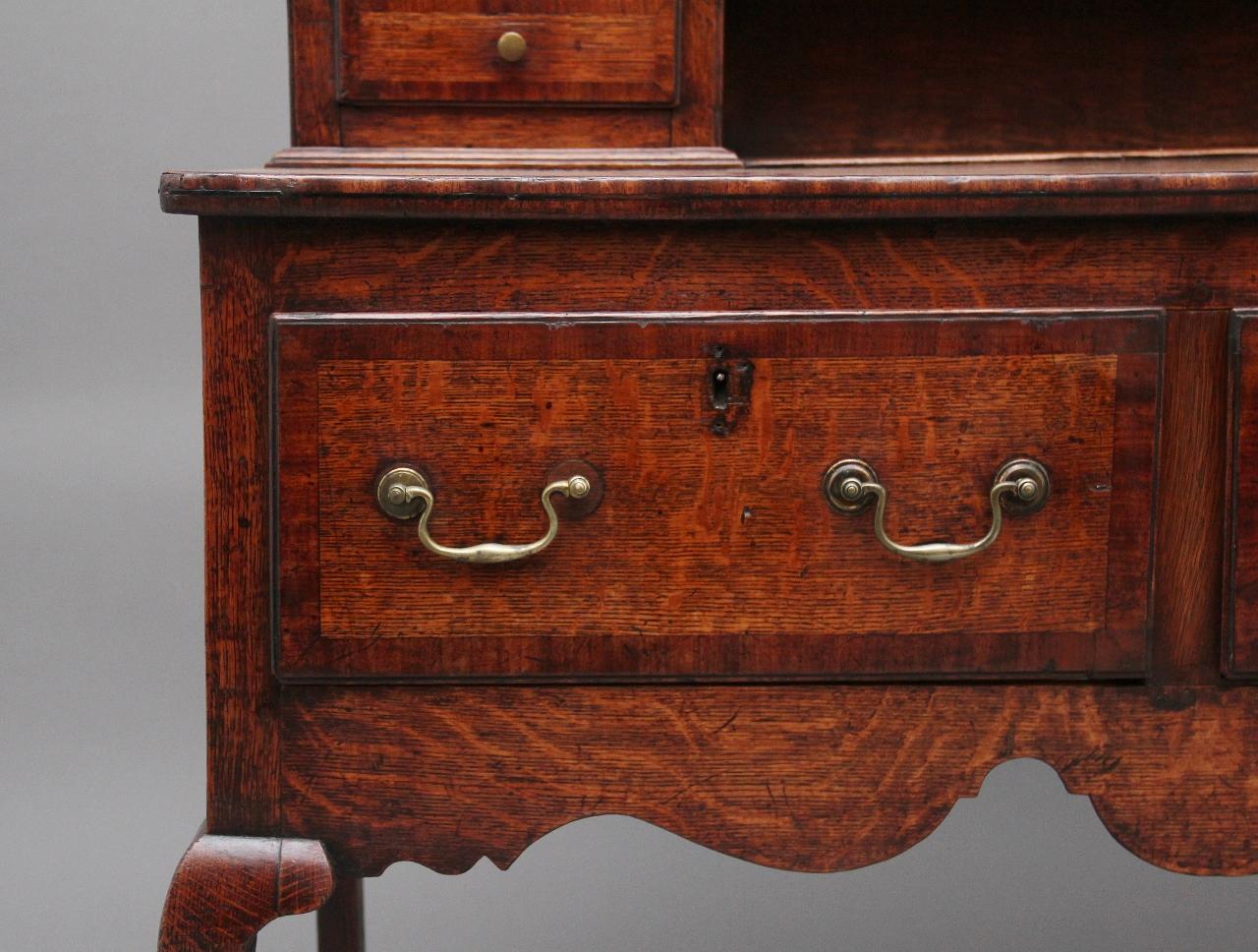 18th Century Country Oak Dresser and Rack For Sale 2