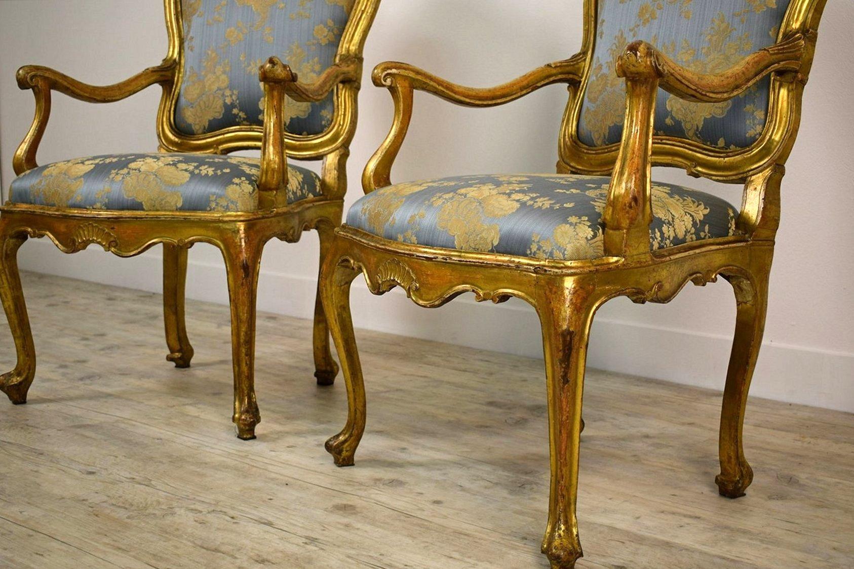 18th Century Couple of Italian Giltwood Armchairs For Sale 1