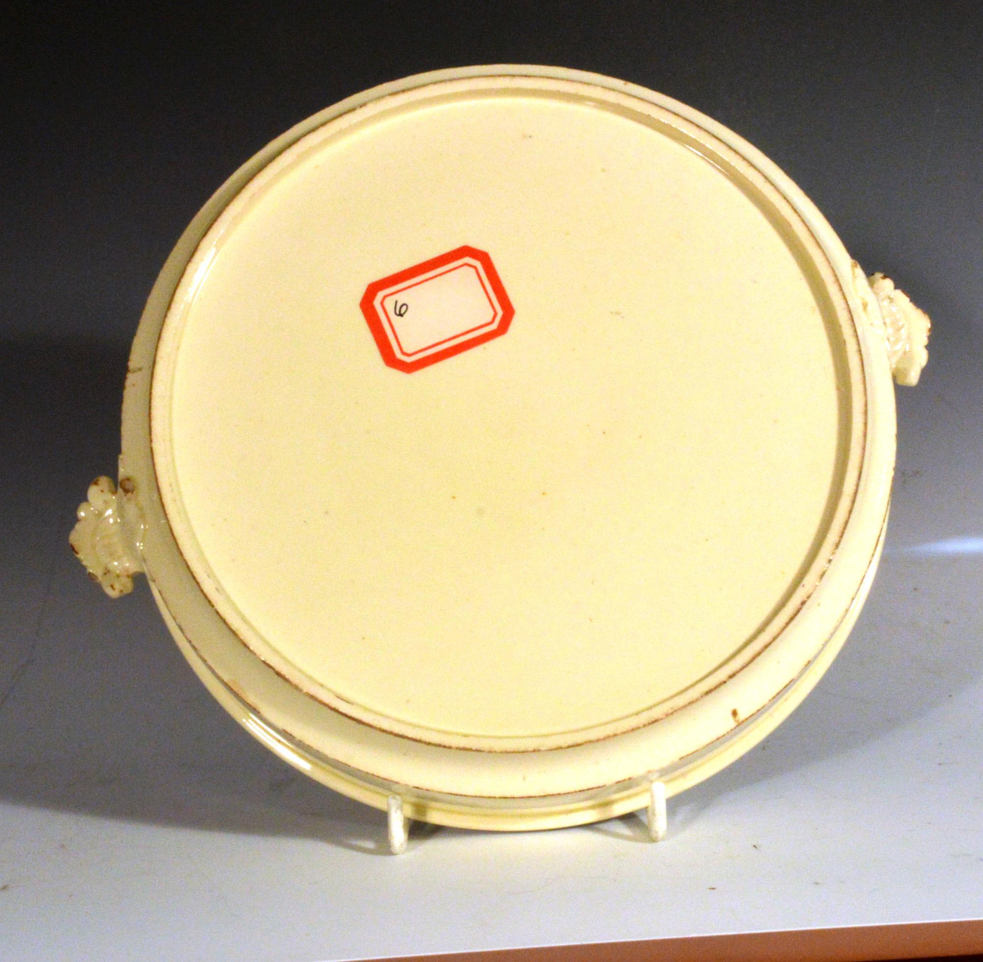 Plaque à eau chaude en Creamware anglais du XVIIIe siècle en vente 1