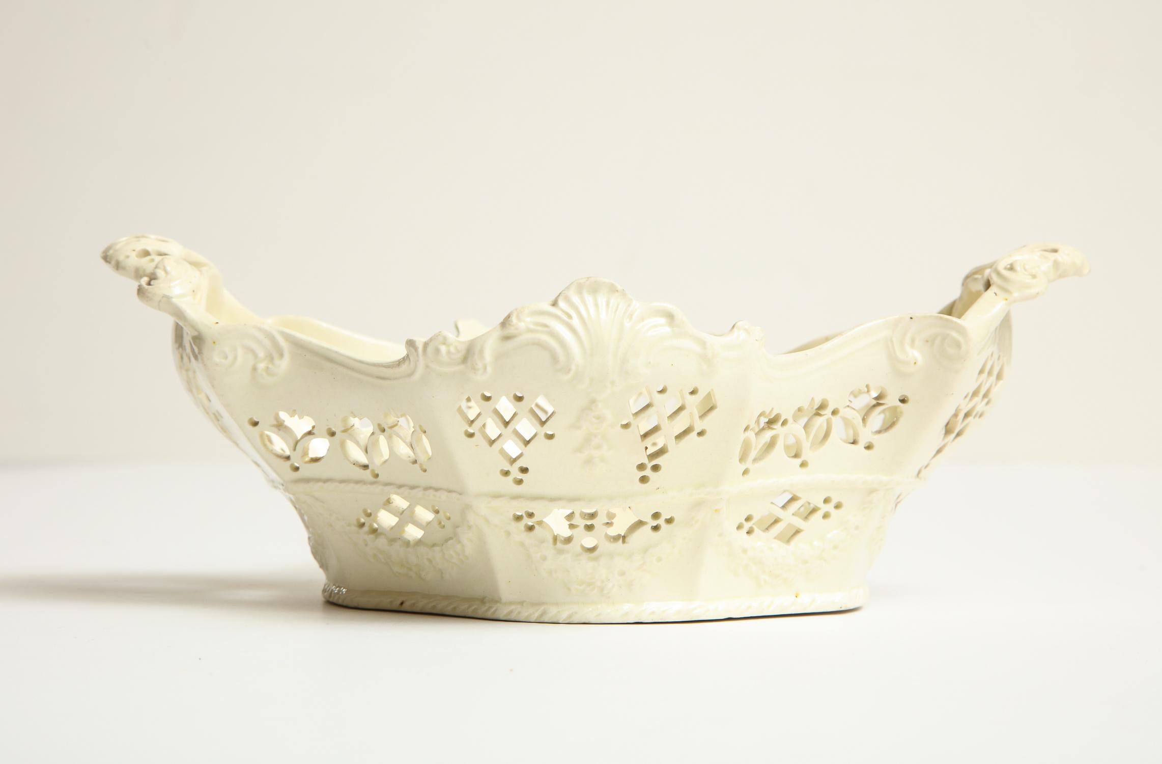 18th Century Creamware, Lobe Shaped Fruit Basket and Underliner For Sale 5