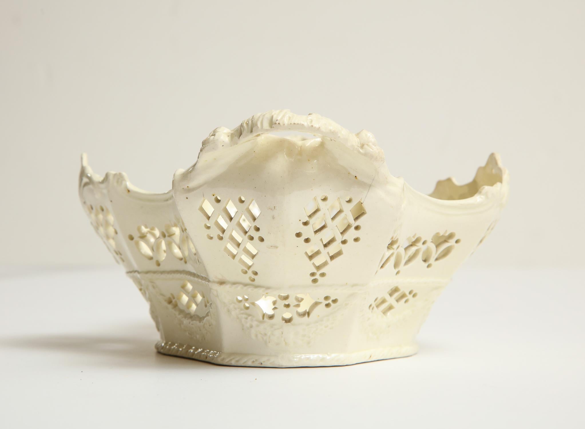 18th Century Creamware, Lobe Shaped Fruit Basket and Underliner For Sale 7