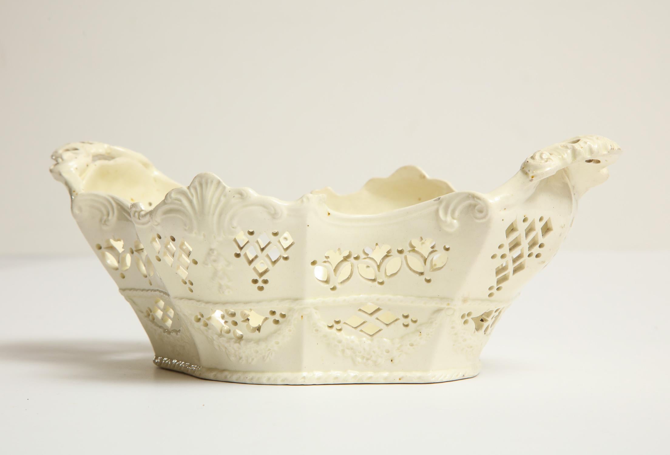 18th Century Creamware, Lobe Shaped Fruit Basket and Underliner For Sale 8