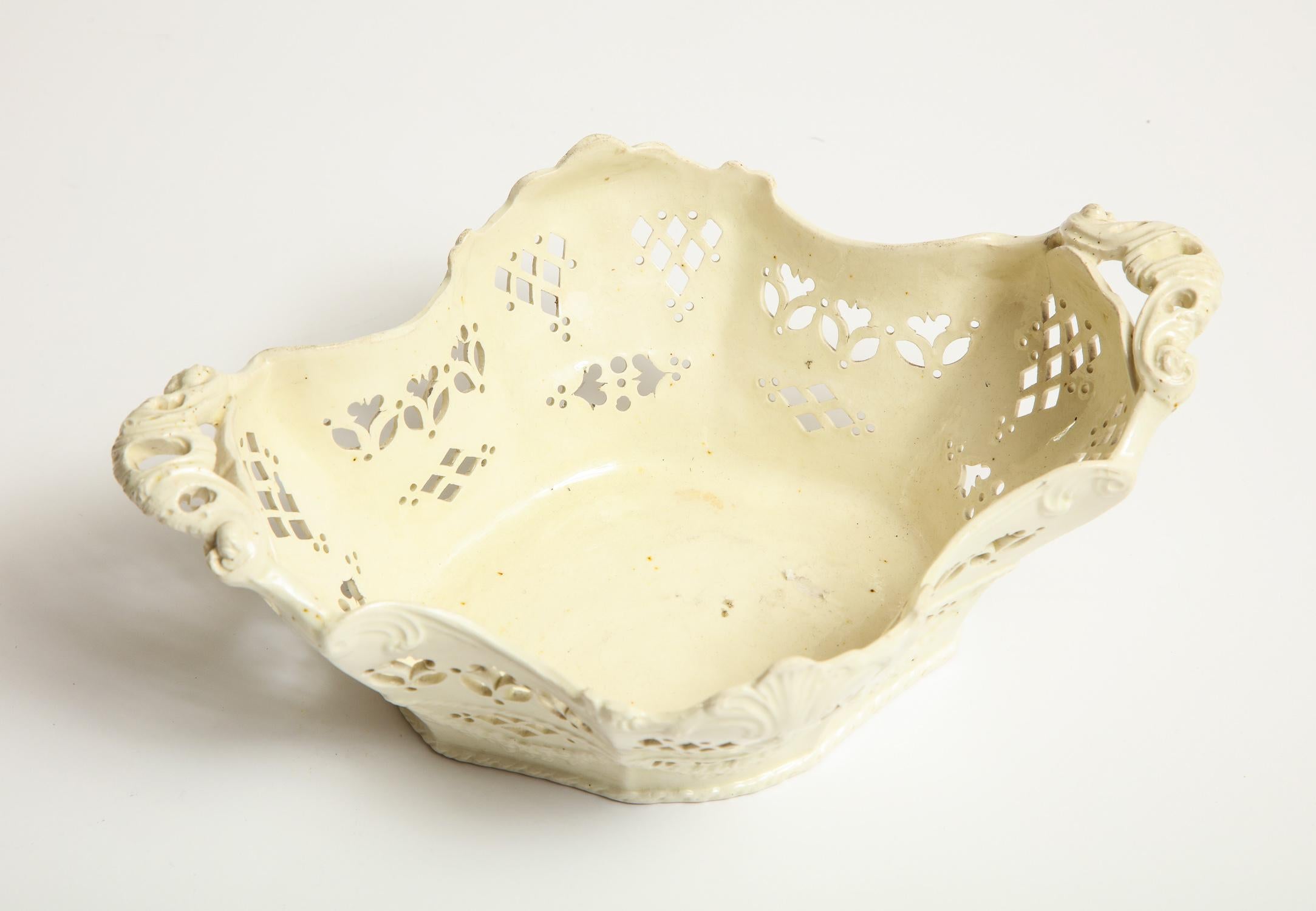 18th Century Creamware, Lobe Shaped Fruit Basket and Underliner For Sale 10