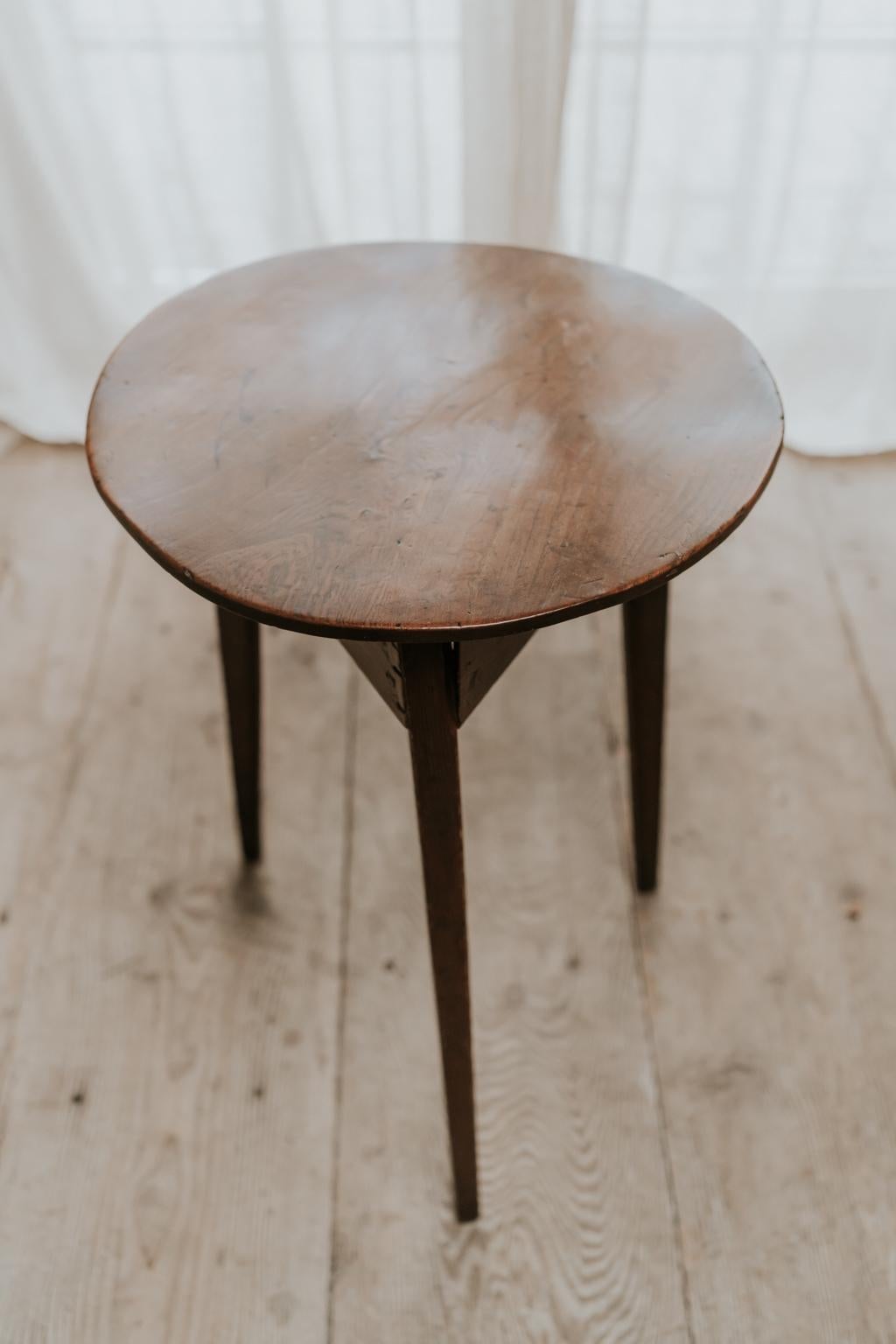 18th Century Cricket Table In Good Condition In Brecht, BE