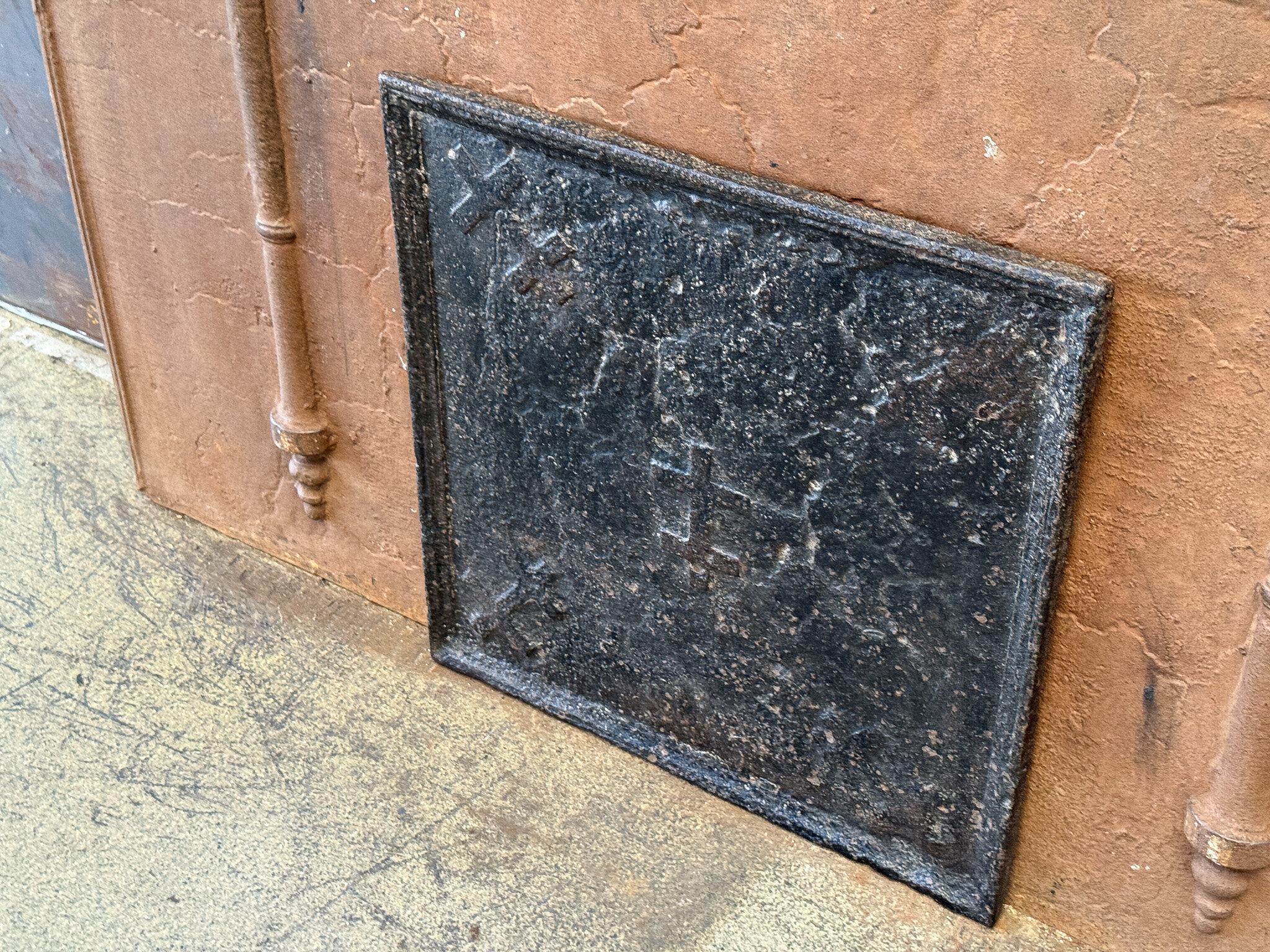 French 18th Century 'Cross of Loraine' Fireback / Backsplash, France, Louis XIV Period For Sale