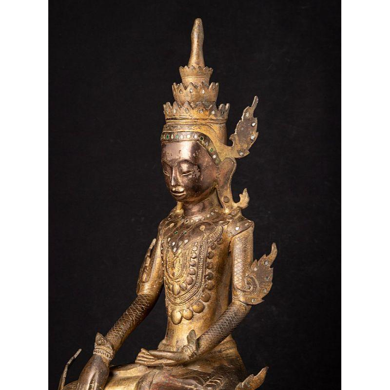 18th Century Crowned Shan Buddha Statue from Burma For Sale 5