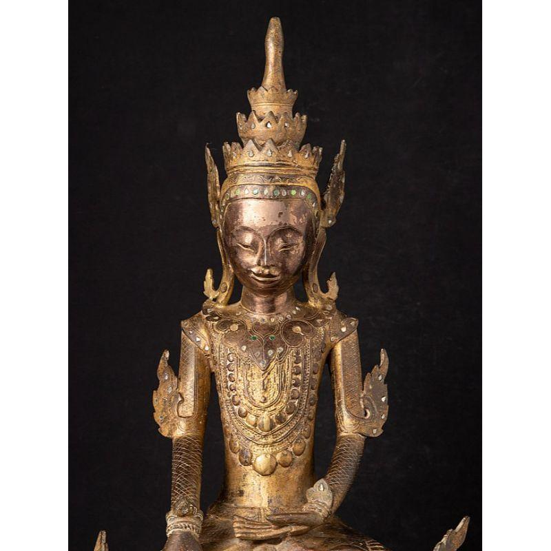 18th Century Crowned Shan Buddha Statue from Burma For Sale 3