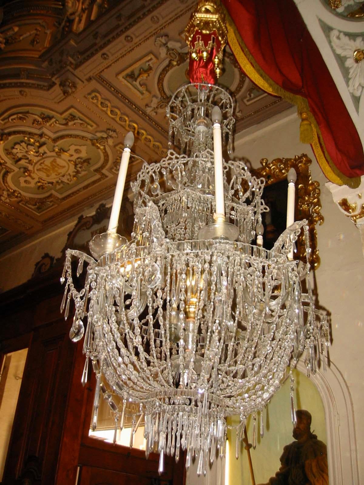18th Century Crystal Chandelier from the Royal Crystal Manufacturer La Granja For Sale 7