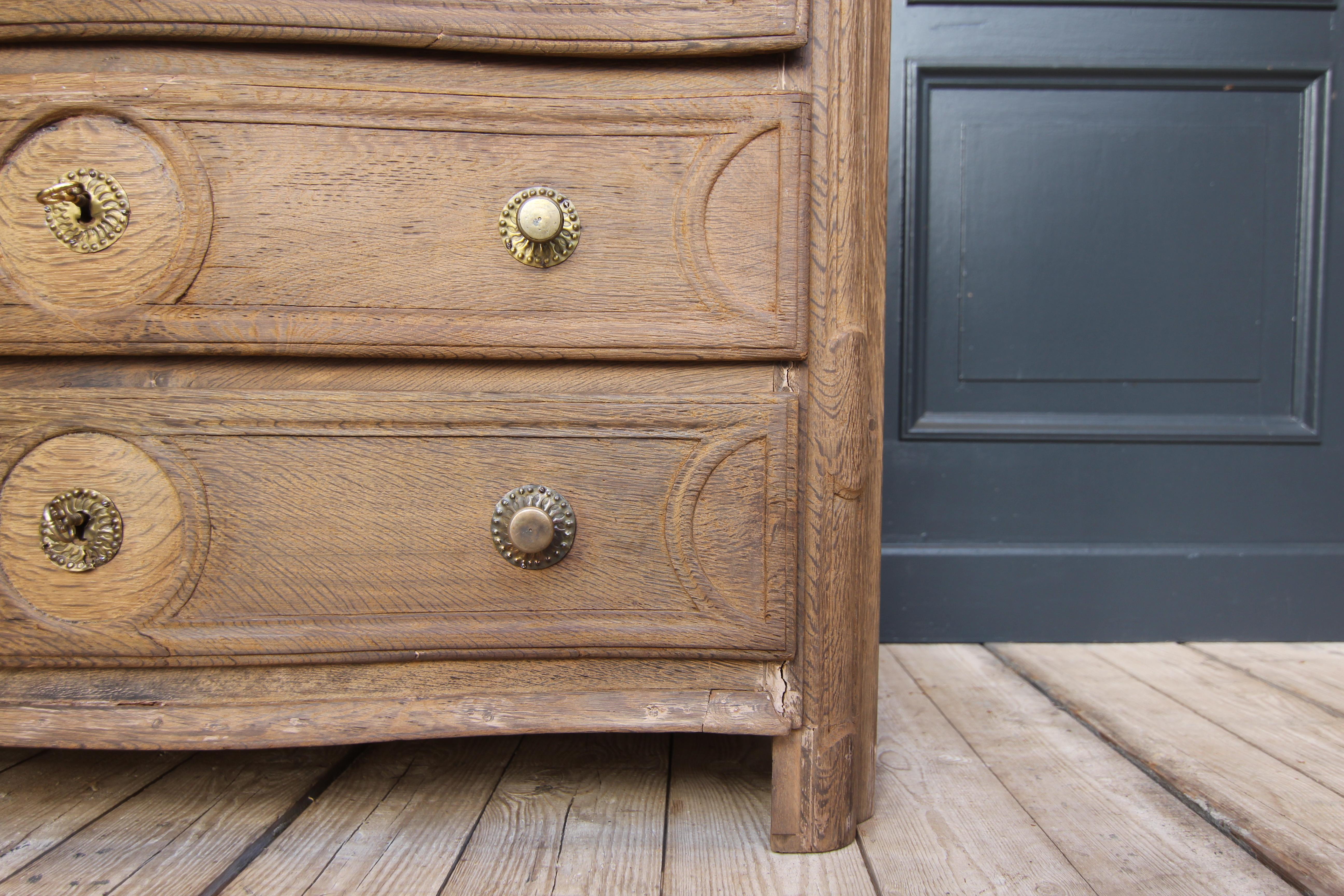 18th Century Curved Oak Chest of Drawers For Sale 5