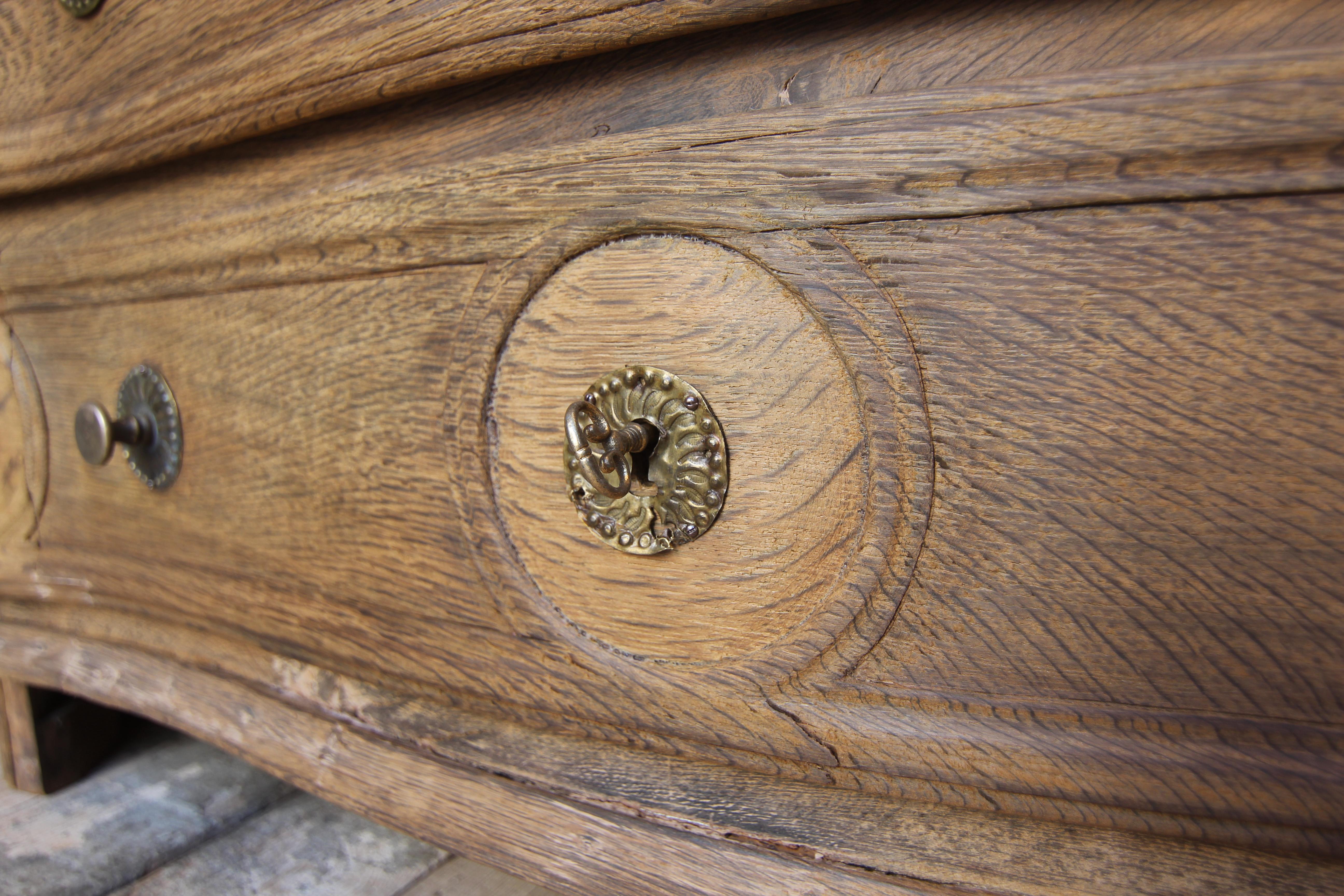 18th Century Curved Oak Chest of Drawers 6