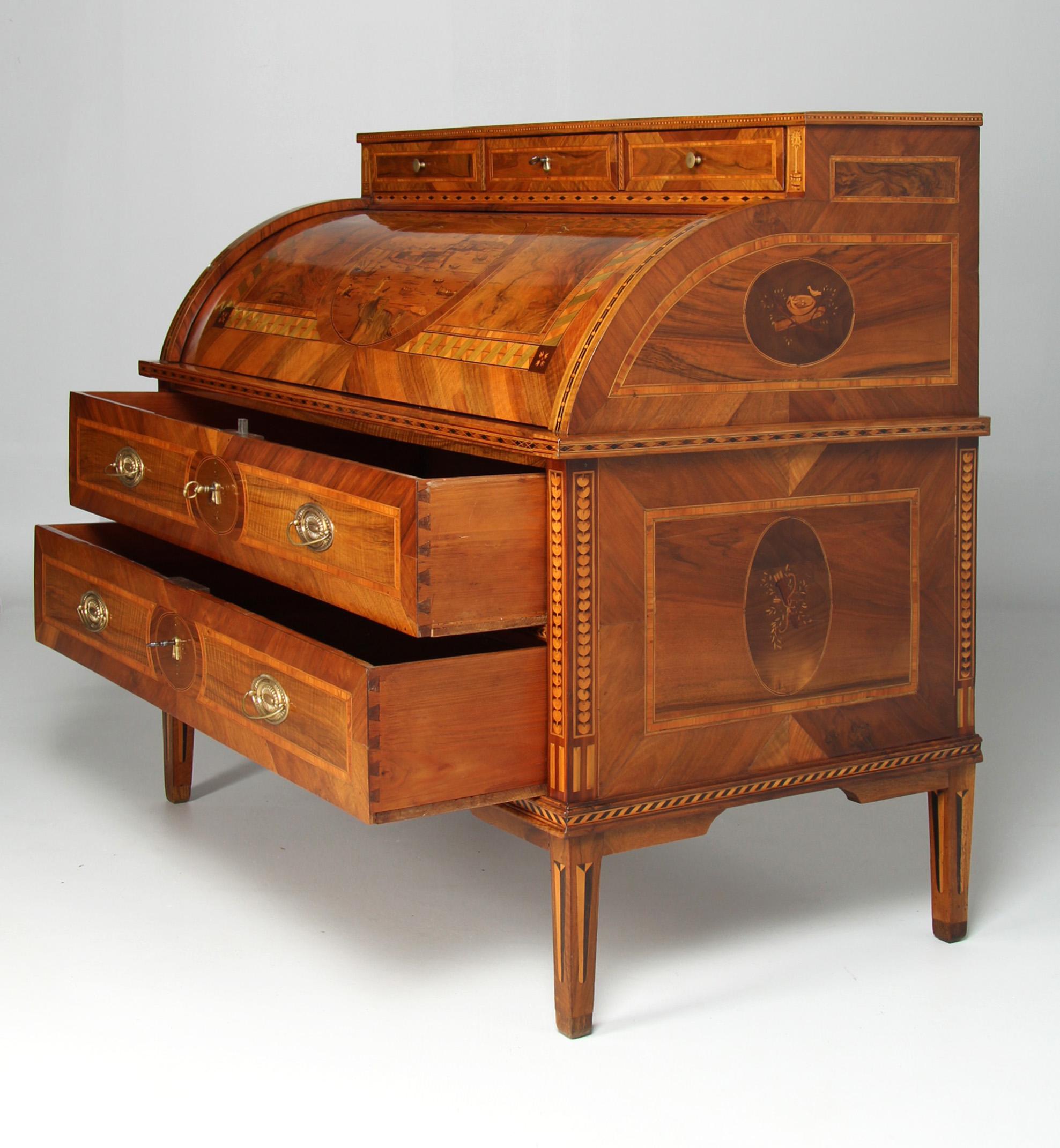 Zylindersekretär, Rollenschreibtisch mit Intarsien, 18. Jahrhundert, Frankreich, um 1780 im Angebot 10
