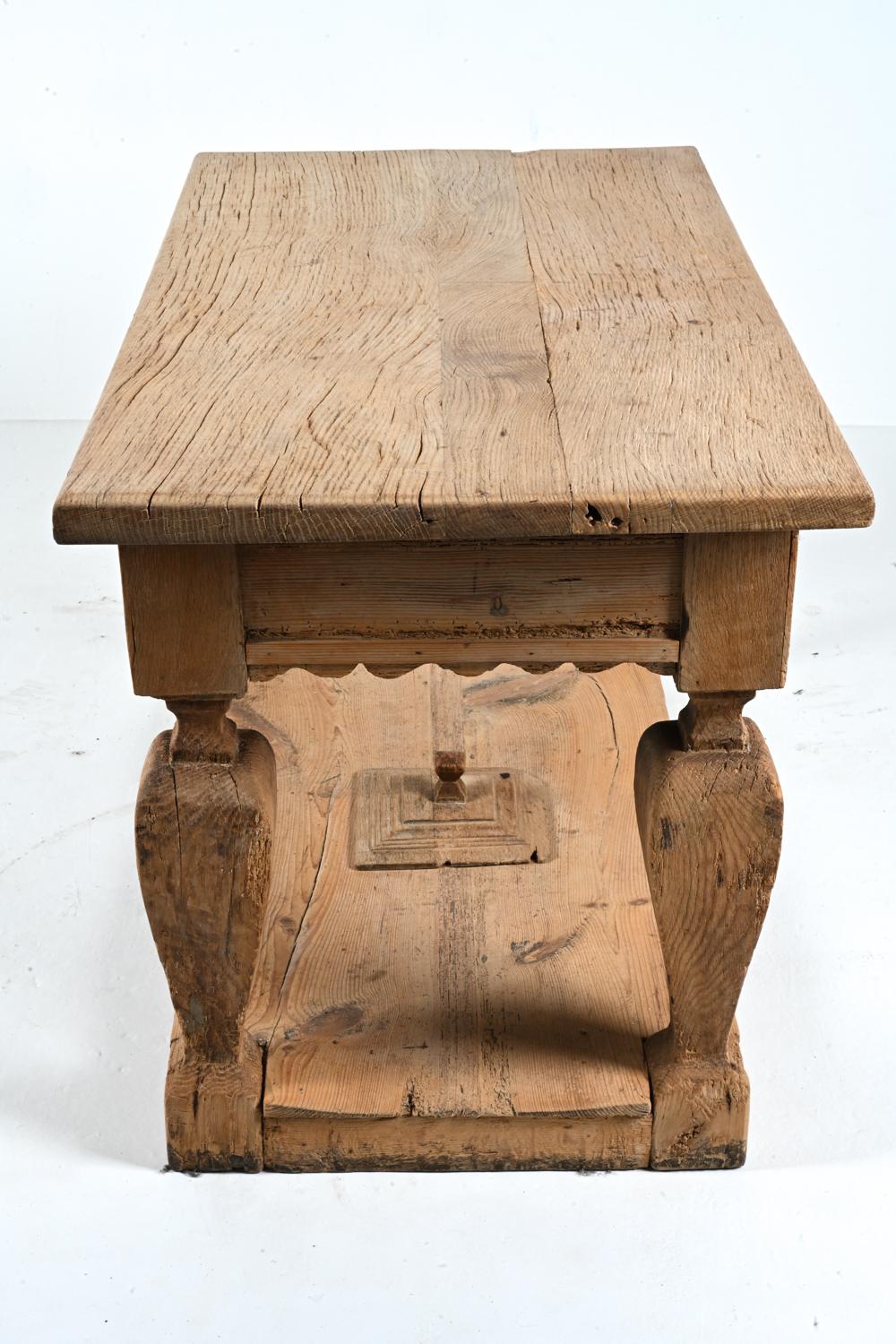 18th Century Danish Baroque Provincial Oak Single-Drawer Table For Sale 14