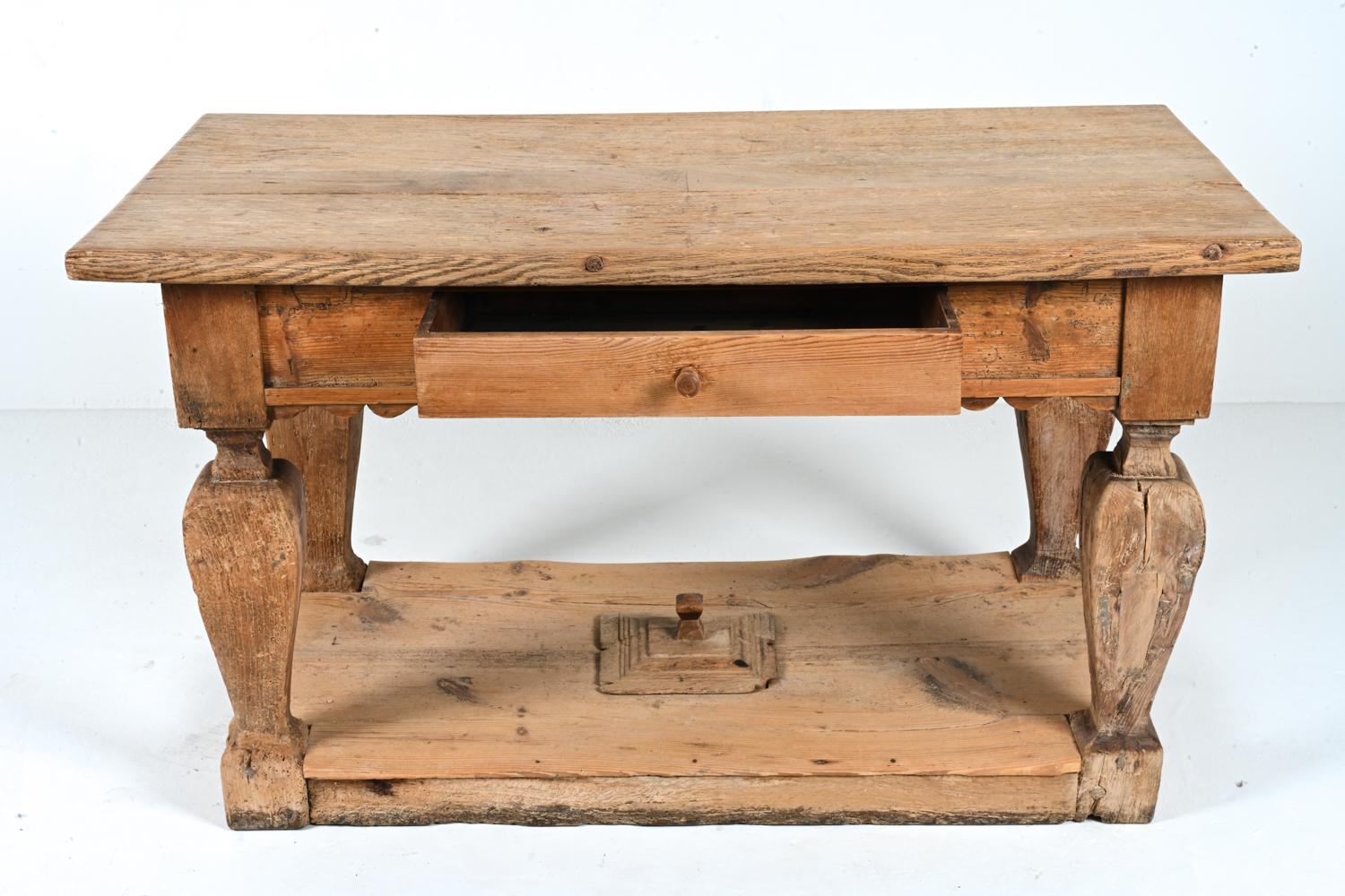 18th Century Danish Baroque Provincial Oak Single-Drawer Table For Sale 2