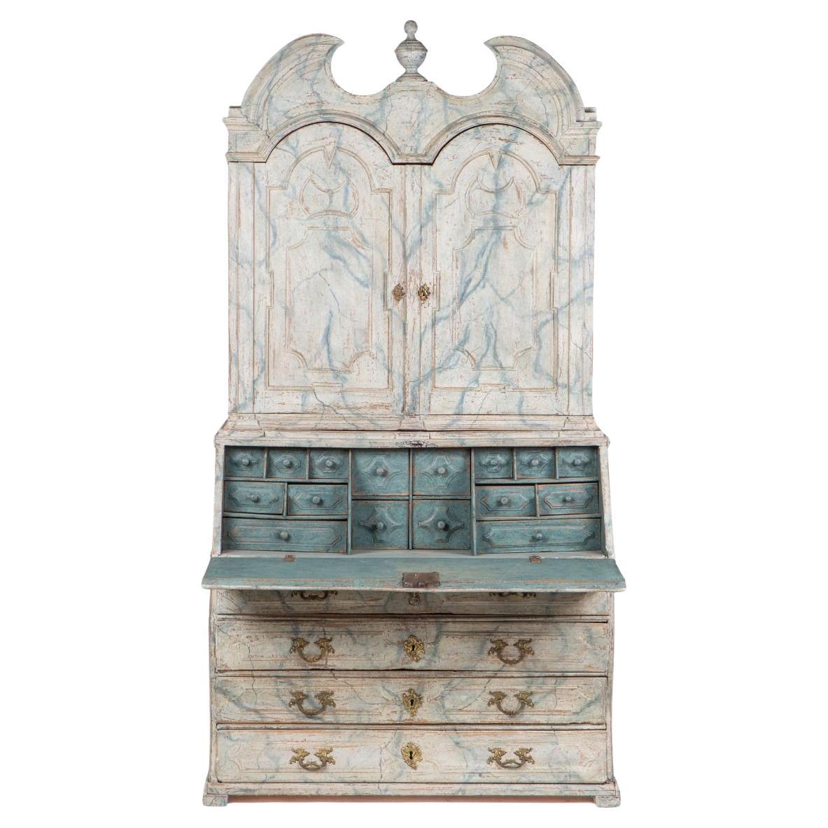 Scrivania barocca danese del 18° secolo in finto marmo in vendita