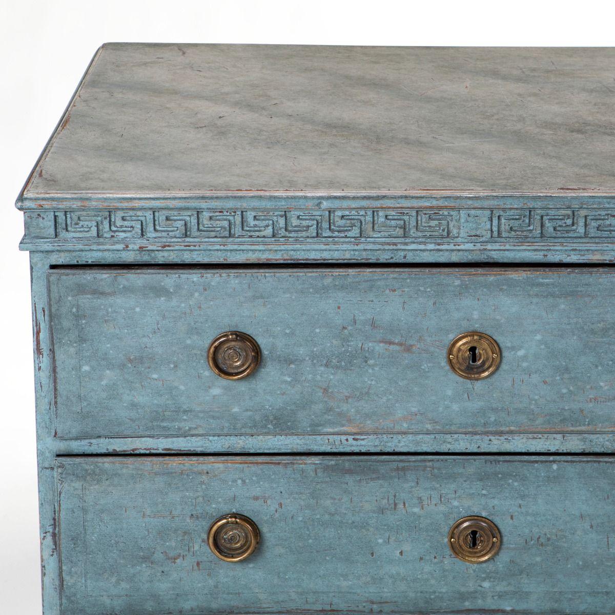 Dänische blaue Gustavianische Kommode aus dem 18. (18. Jahrhundert) im Angebot