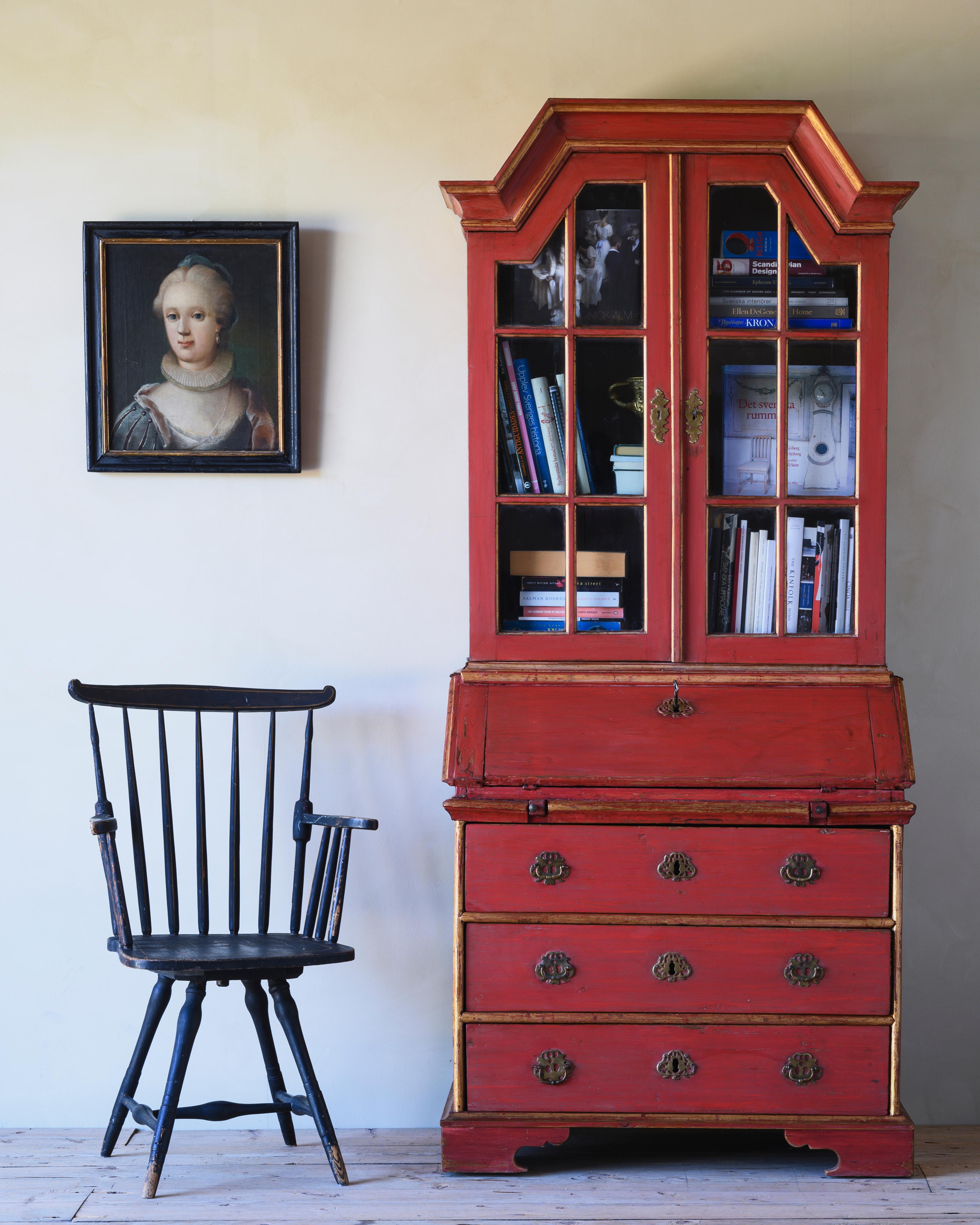 Hand-Crafted 18th Century Danish Late Baroque Secretaire For Sale