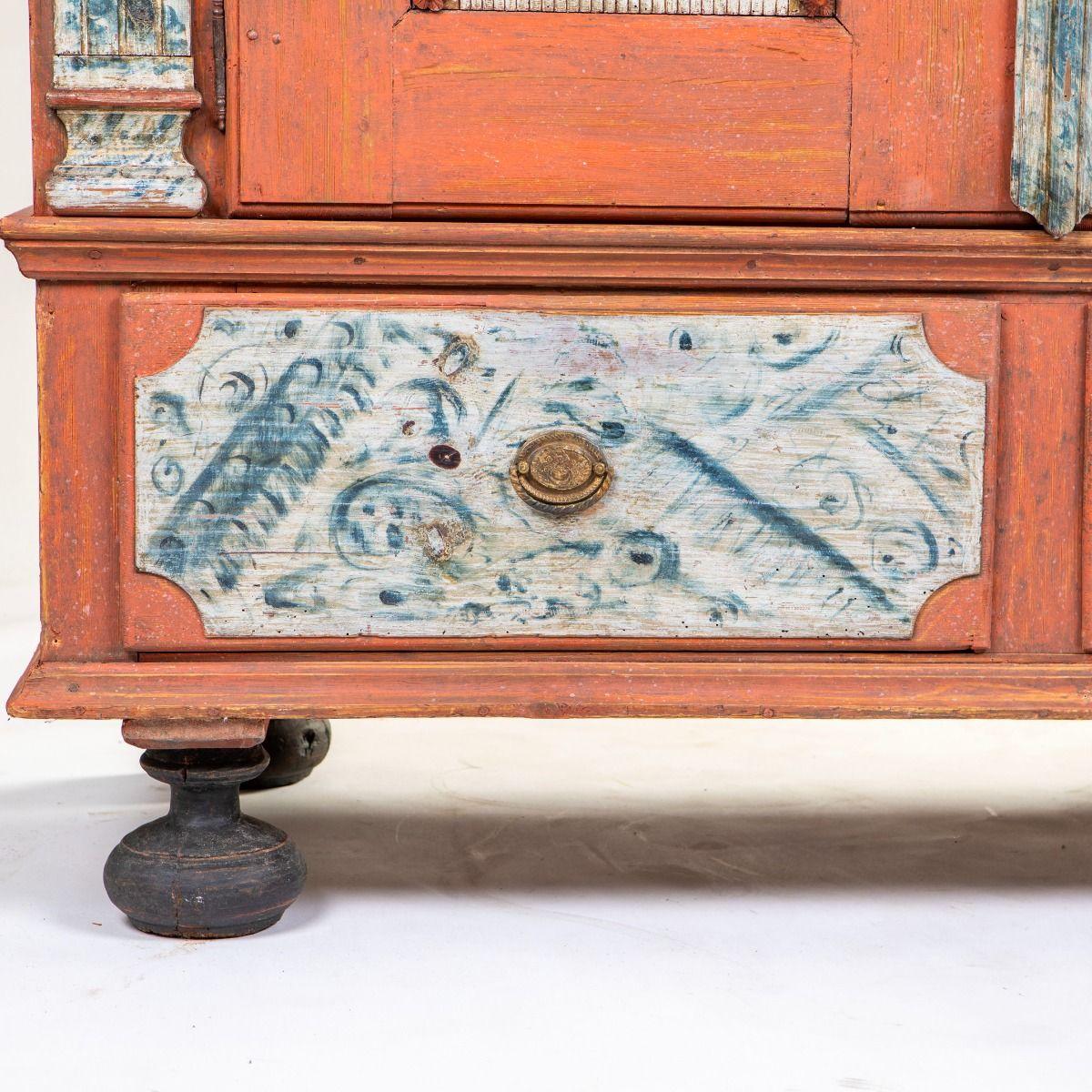 Cabinet with Original Paint. 18th Century Danish Louis XVI For Sale 4
