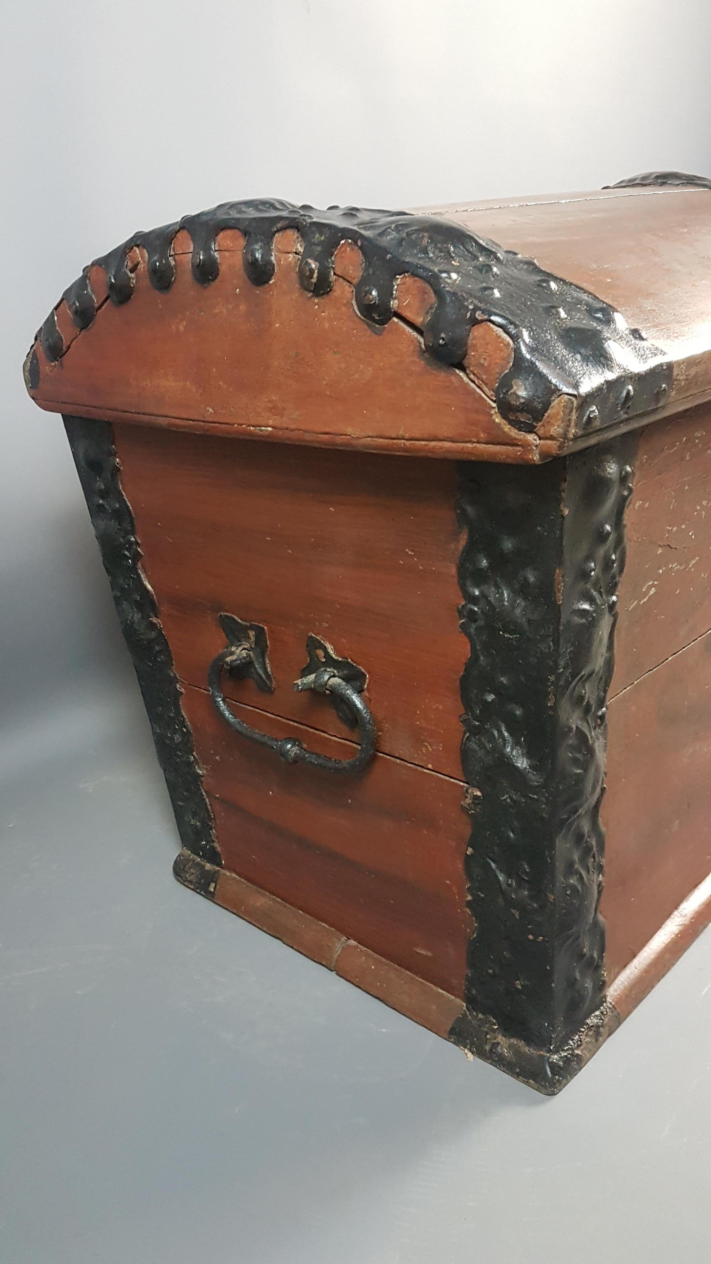 18th Century Danish Painted Oak and Iron Bound Trunk For Sale 2