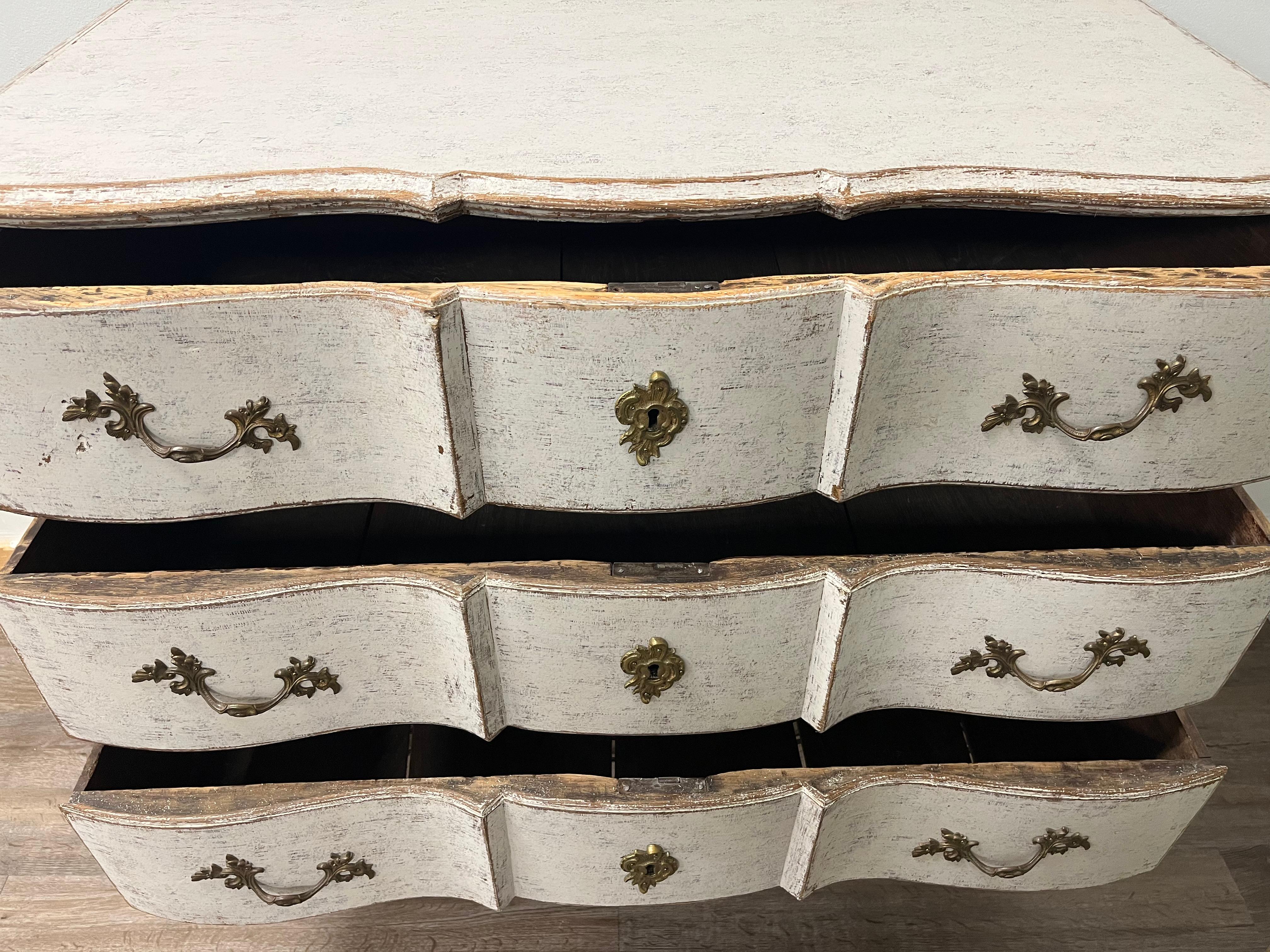 18th Century Danish Rococo Chest on Chest For Sale 1