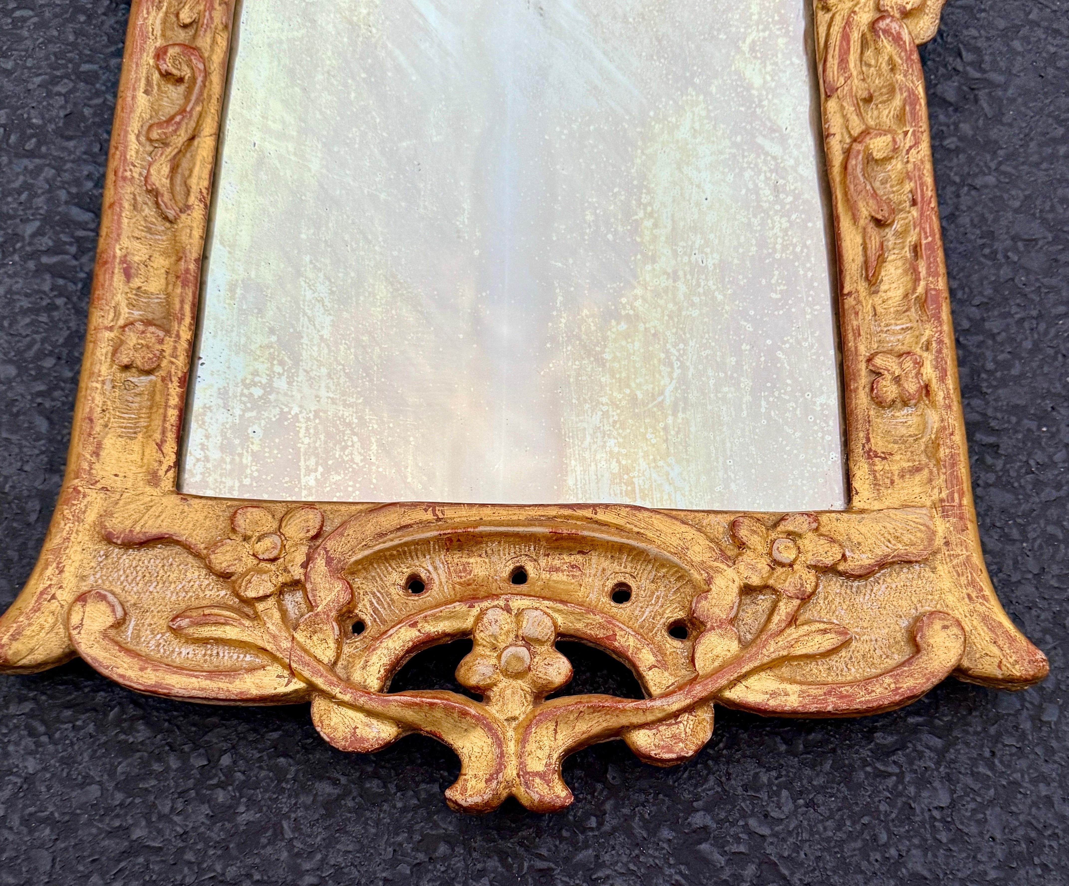 Miroir mural en bois doré rococo danois du 18e siècle en vente 6