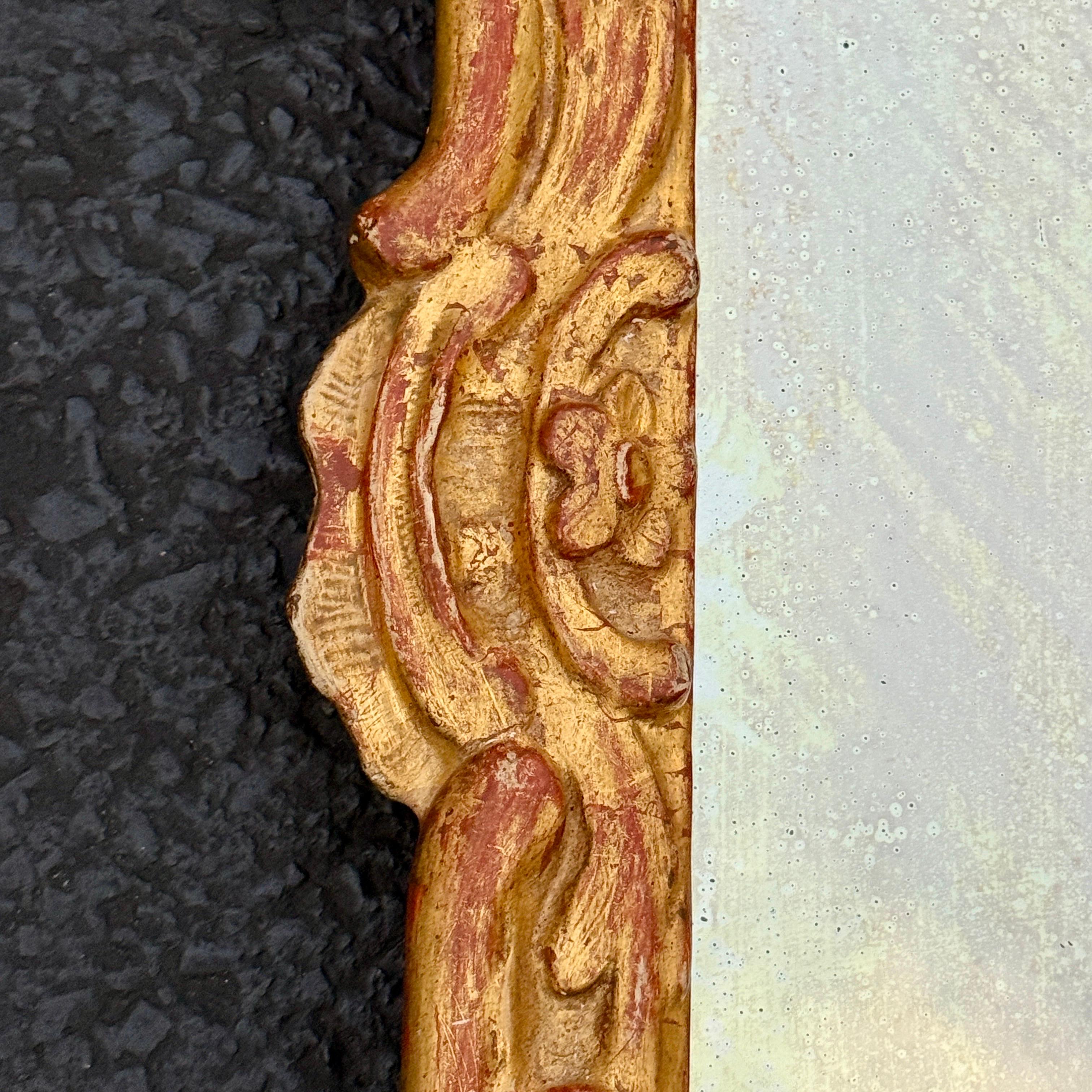 Miroir mural en bois doré rococo danois du 18e siècle Bon état - En vente à Haddonfield, NJ