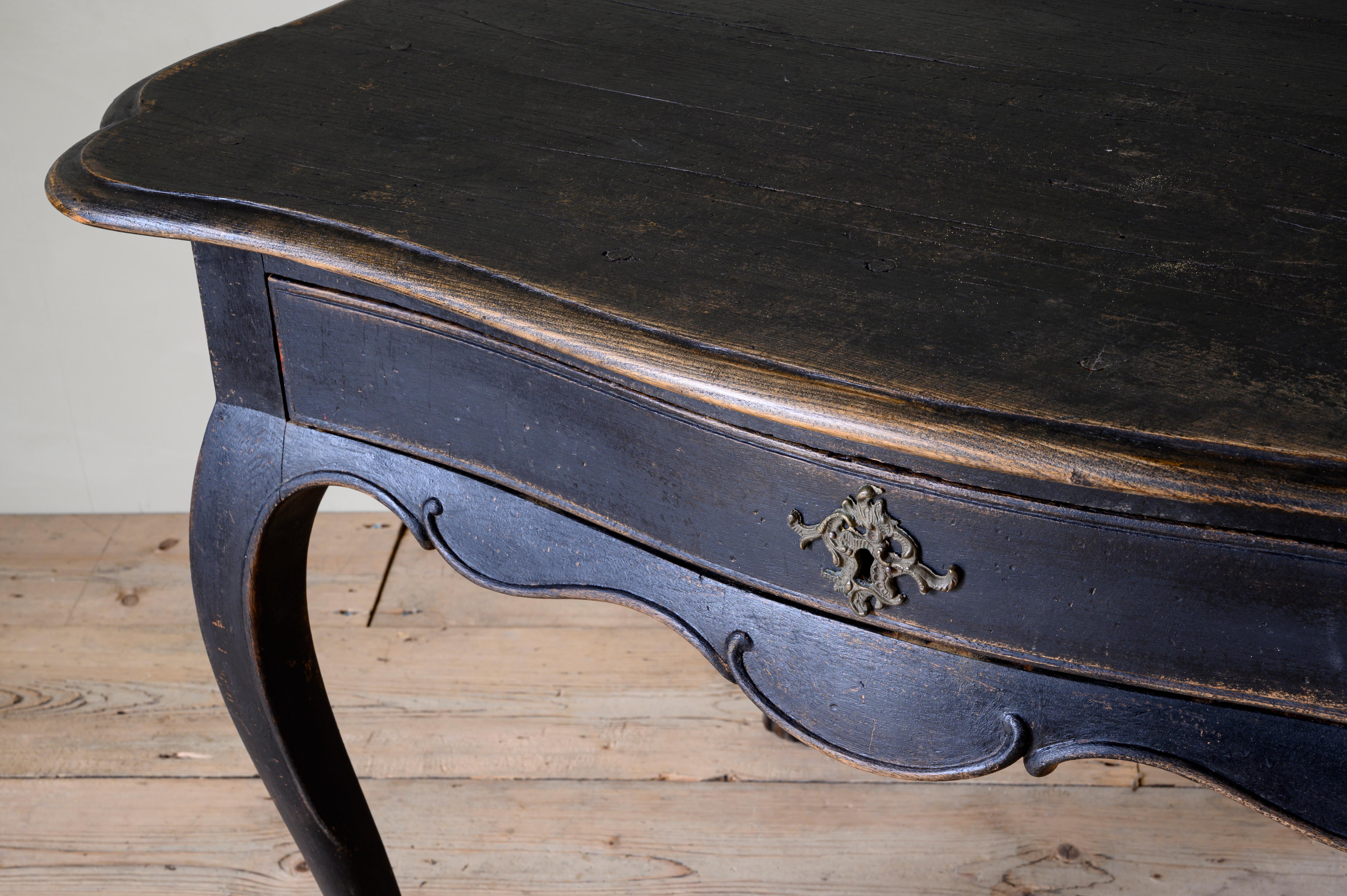 18th Century Danish Rococo Writing Desk 1