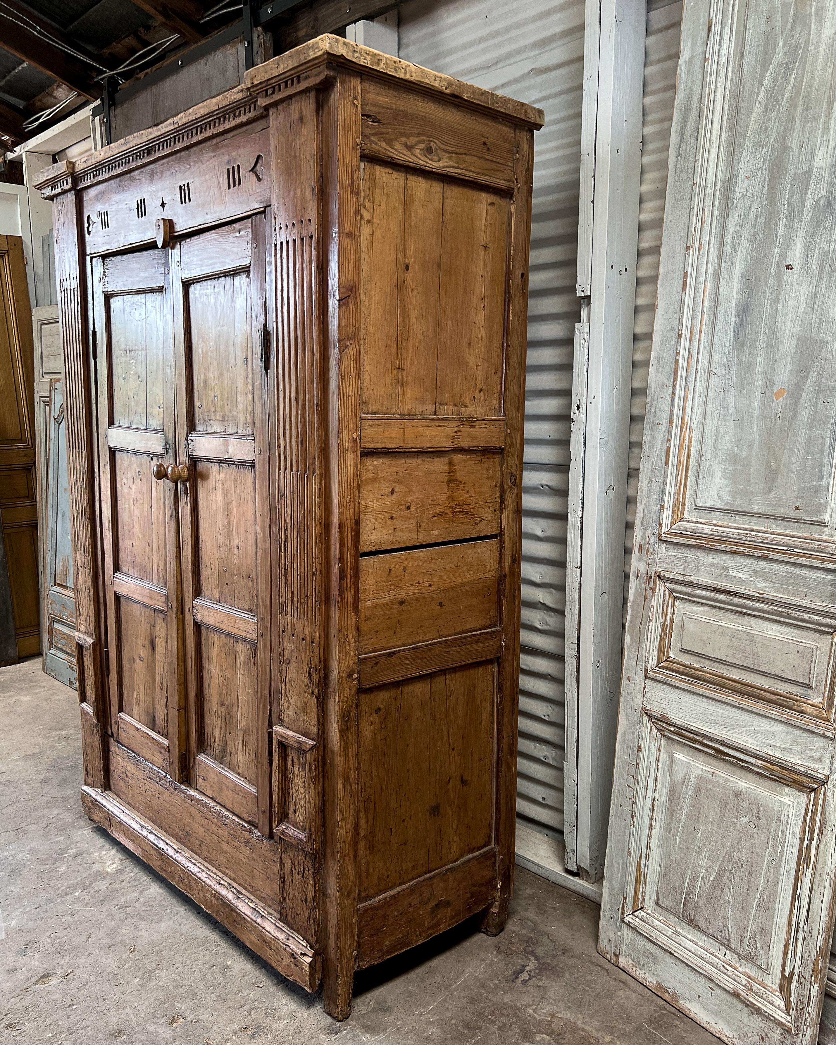 18th Century Decorative Dutch Armoire 7