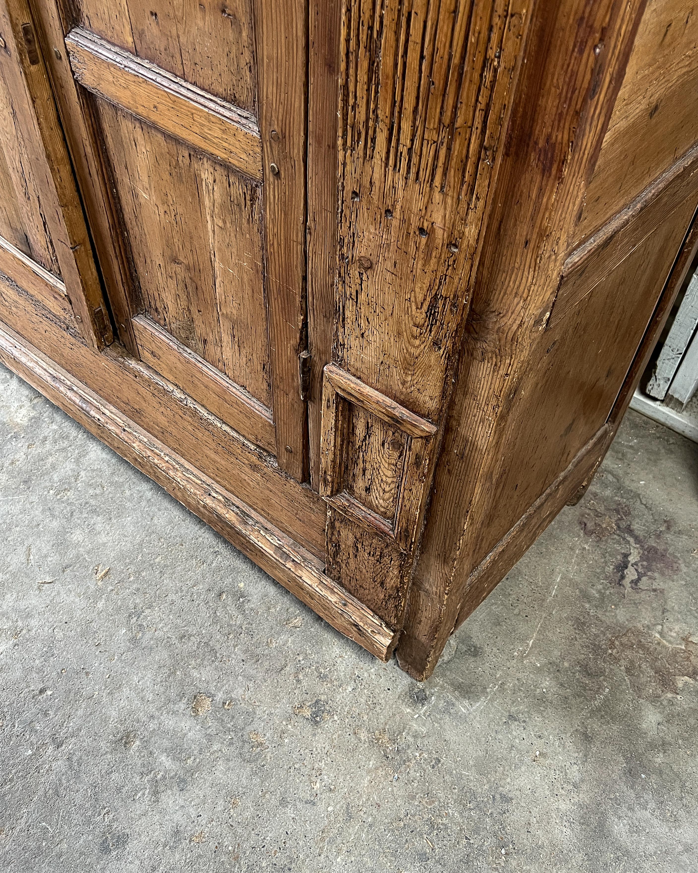 18th Century Decorative Dutch Armoire 9