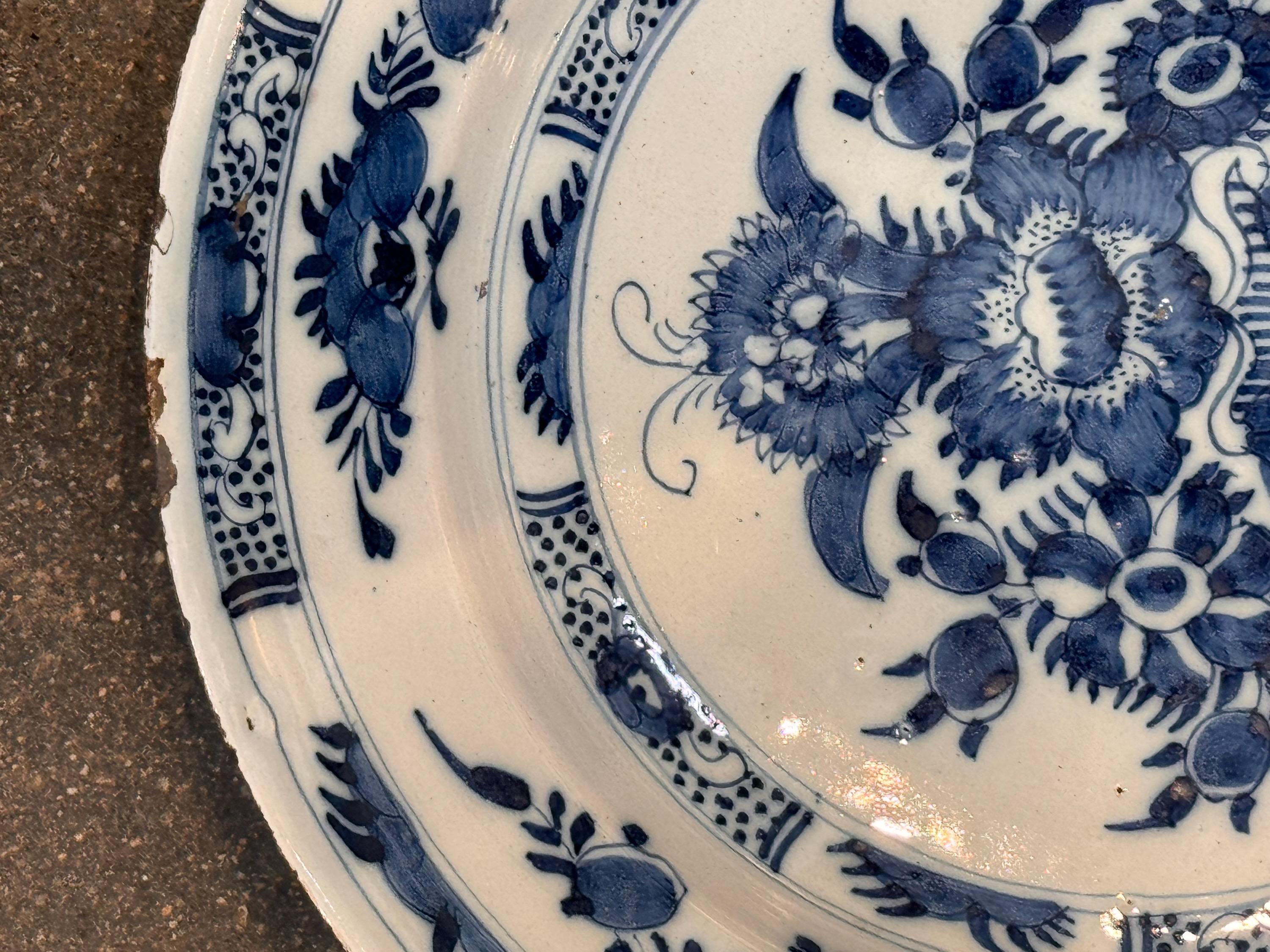 18th Century Delft Charger For Sale 2
