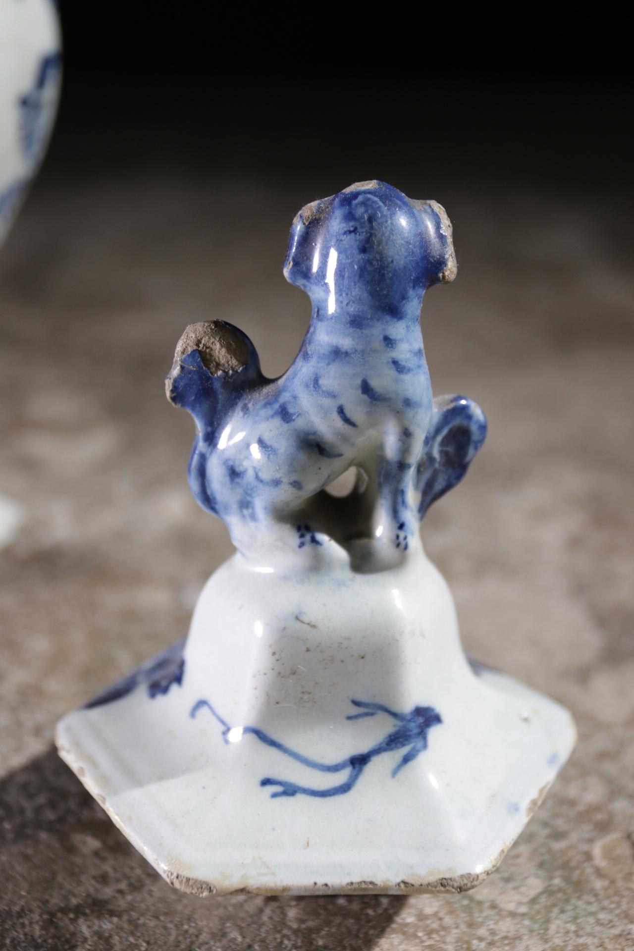 Vases en faïence de Delft du 18e siècle Pieter van den Briel 't Fortuyn en vente 3