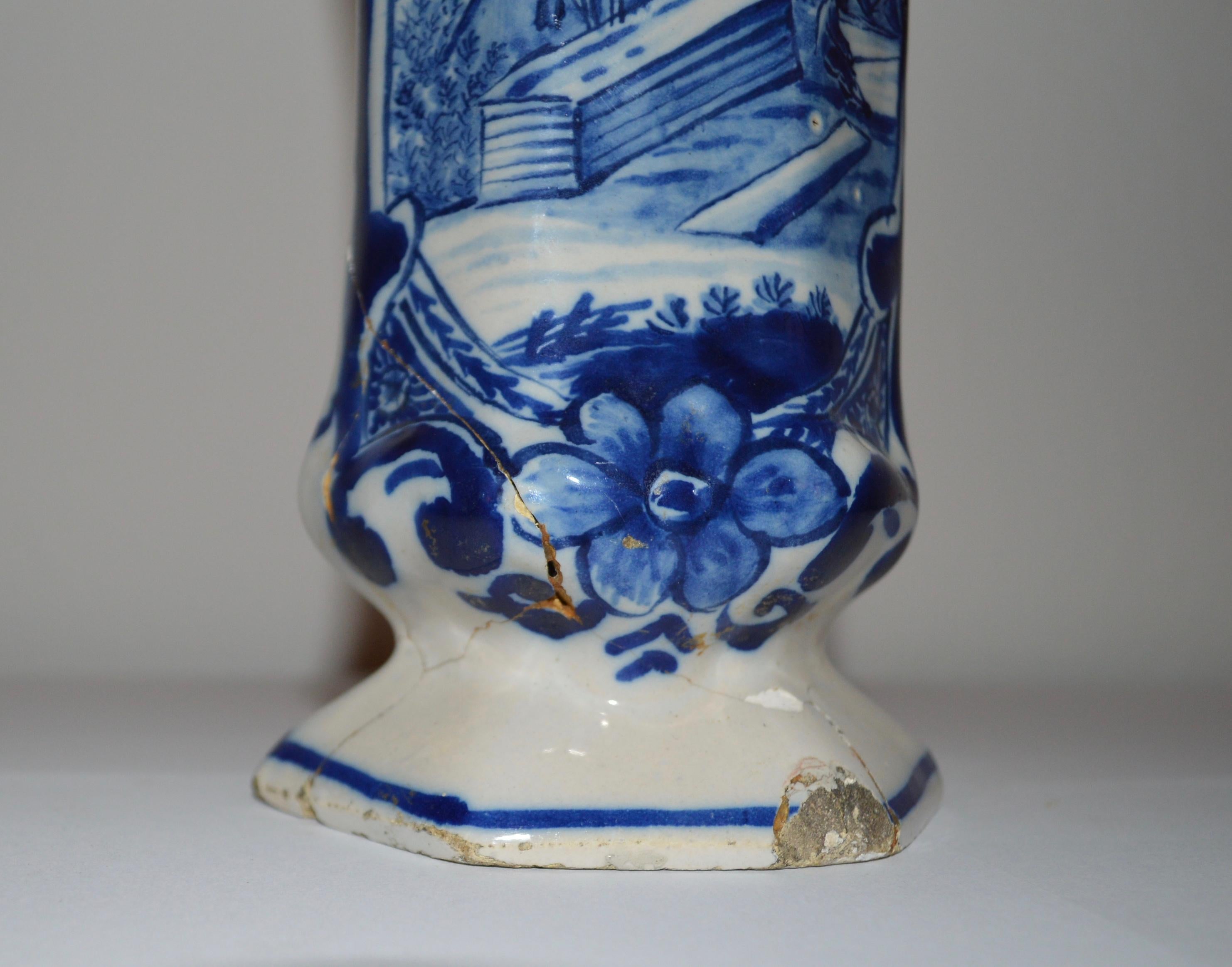 18th Century Delft Trumpet Shaped Vase In Fair Condition In Copenhagen, K