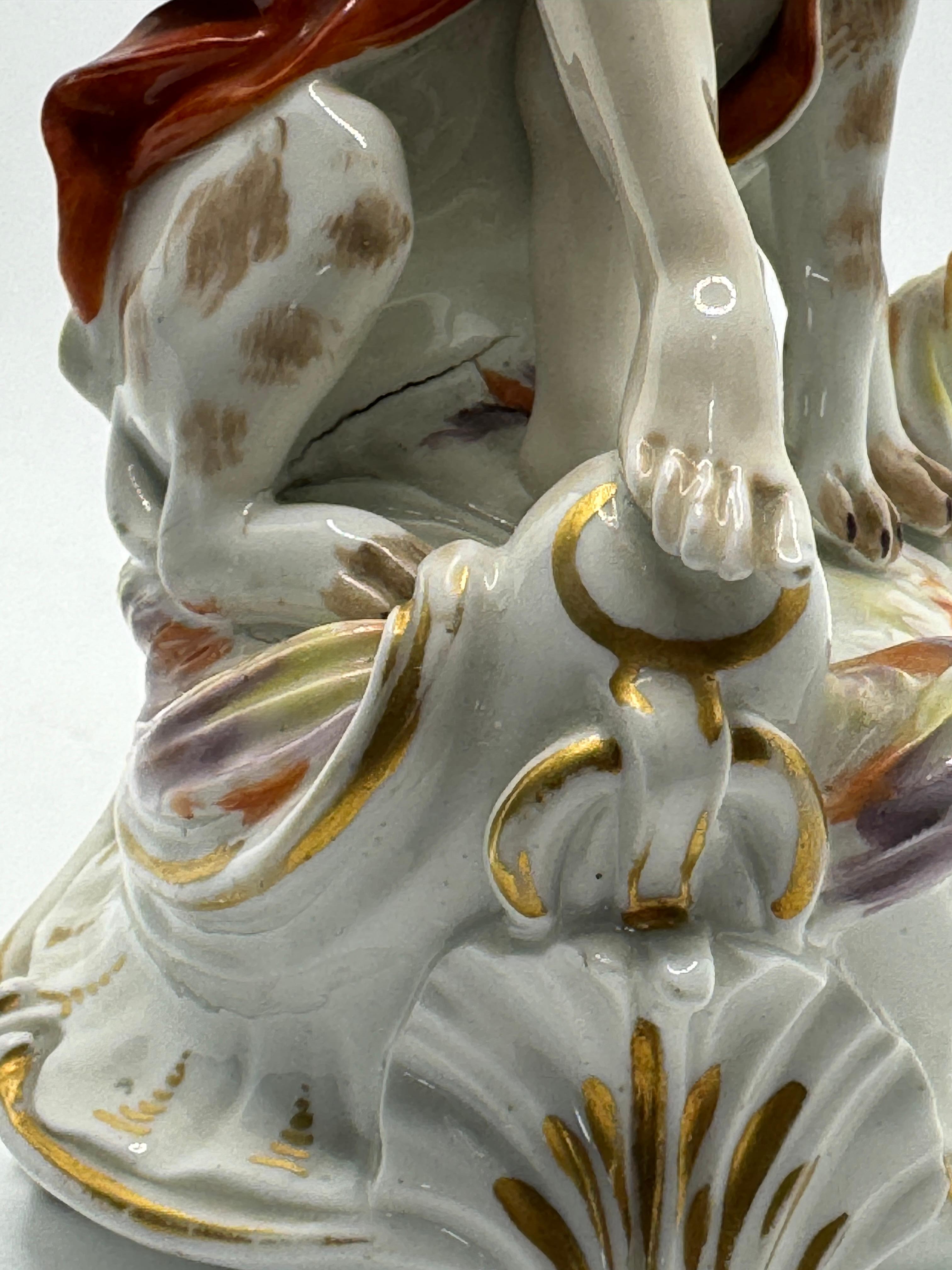 Grupo de figuras de Plutón y Cerbero de porcelana Derby del siglo XVIII en venta 8