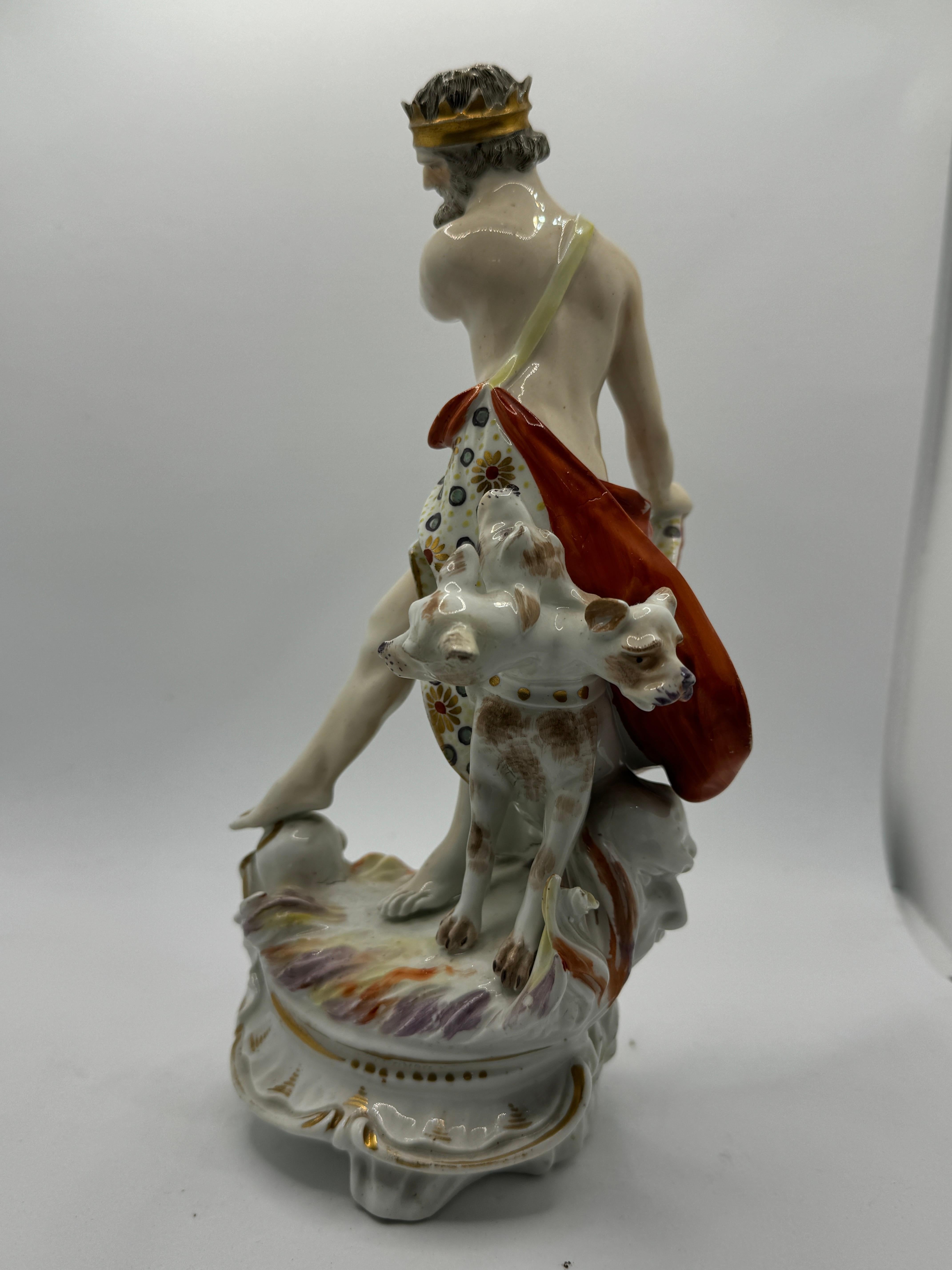Grupo de figuras de Plutón y Cerbero de porcelana Derby del siglo XVIII Inglés en venta