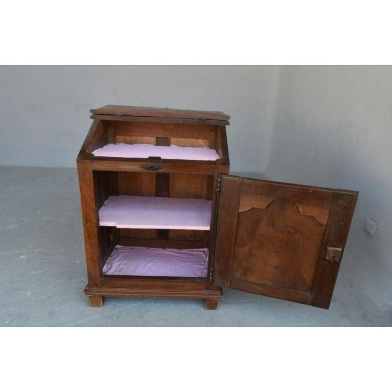 Schreibtisch oder Jam-Hersteller aus Nussbaumholz, 18. Jahrhundert (Walnuss) im Angebot