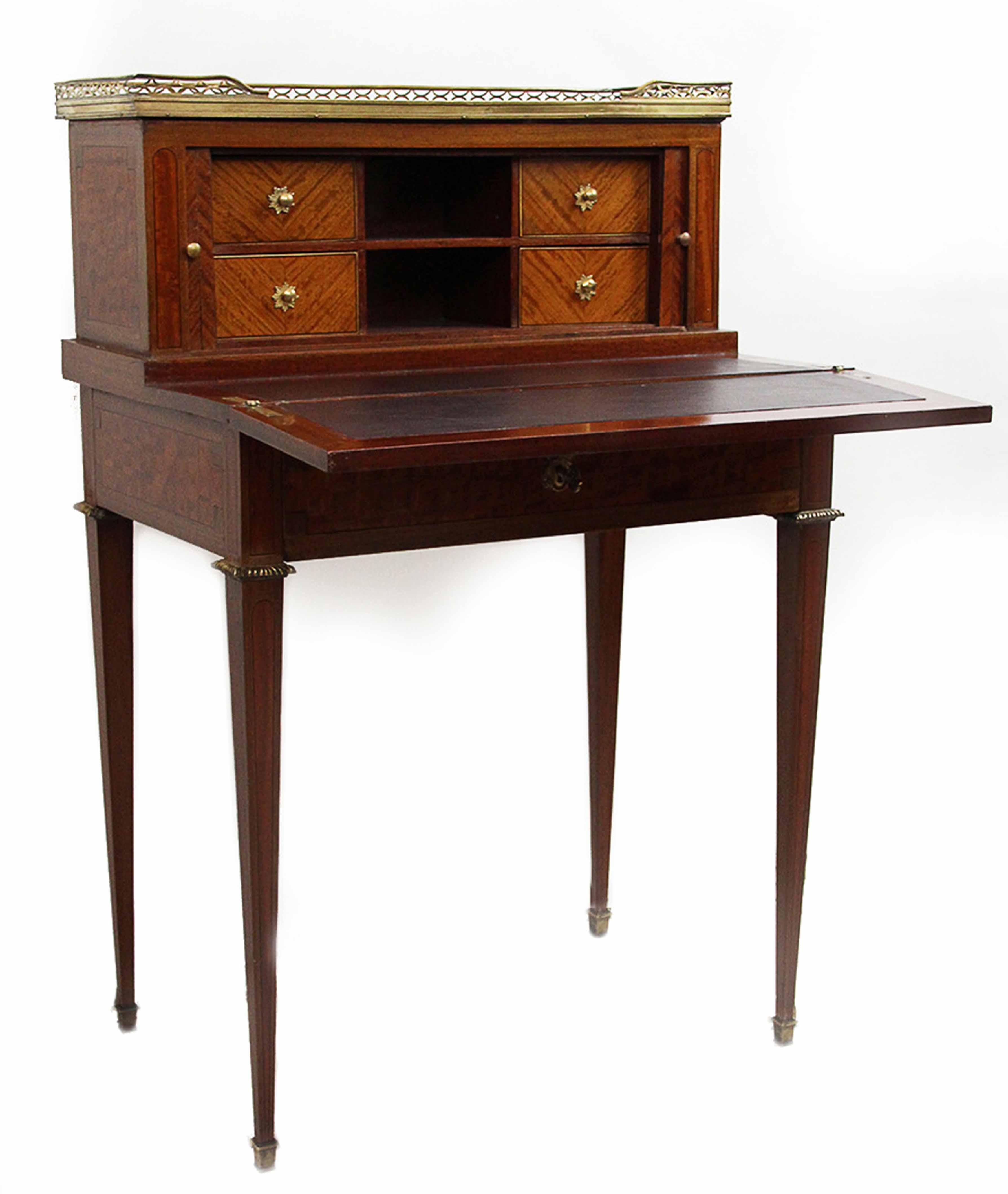 18th Century and Earlier 18th Century Desk Secretary in Mahogany Marquetry of Cubes and White Marble For Sale