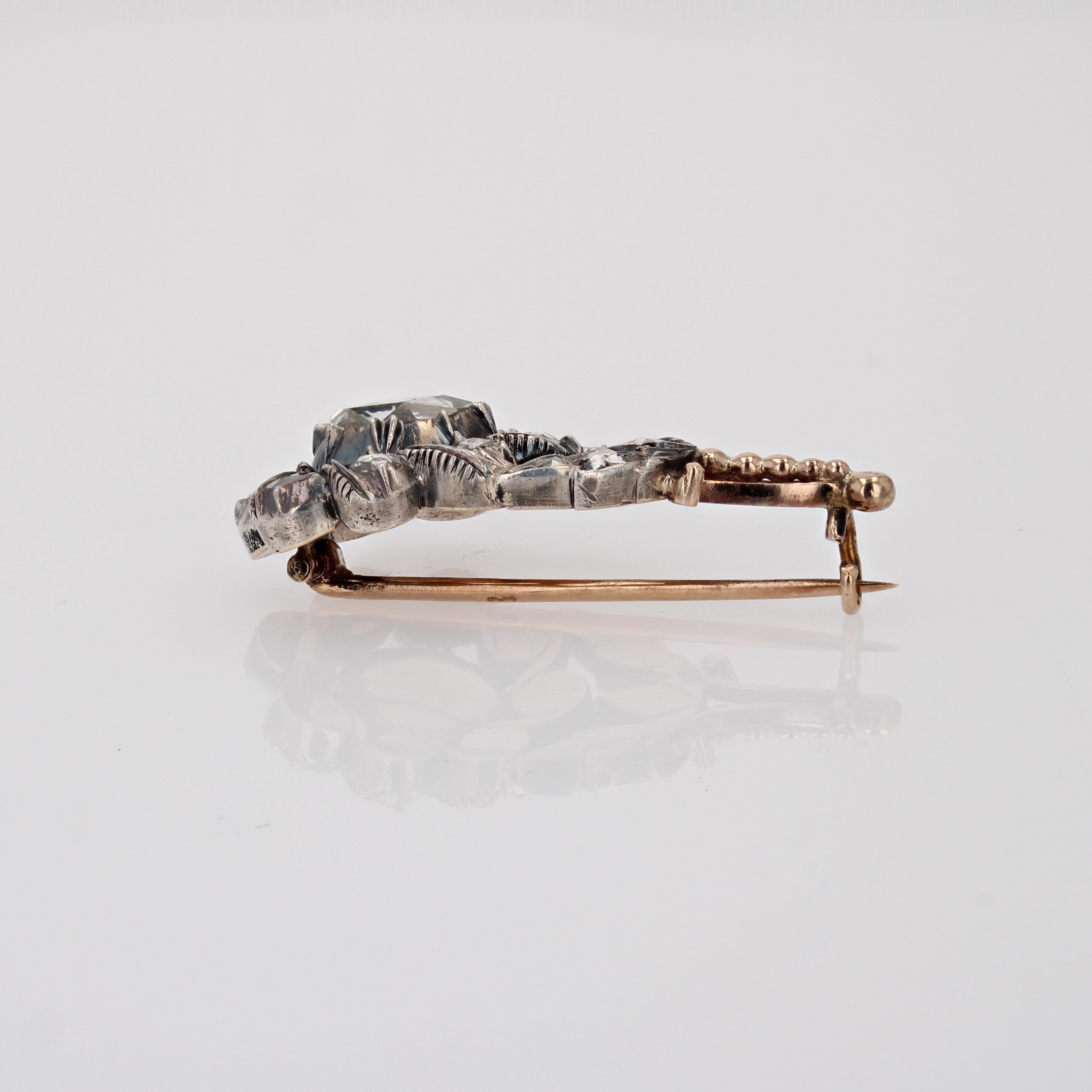 Blumenbrosche aus 18 Karat Roségold und Silber mit Diamanten aus dem 18. Jahrhundert im Angebot 11