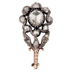 Broche fleur en or rose 18 carats et argent du 18e siècle, ornée de diamants