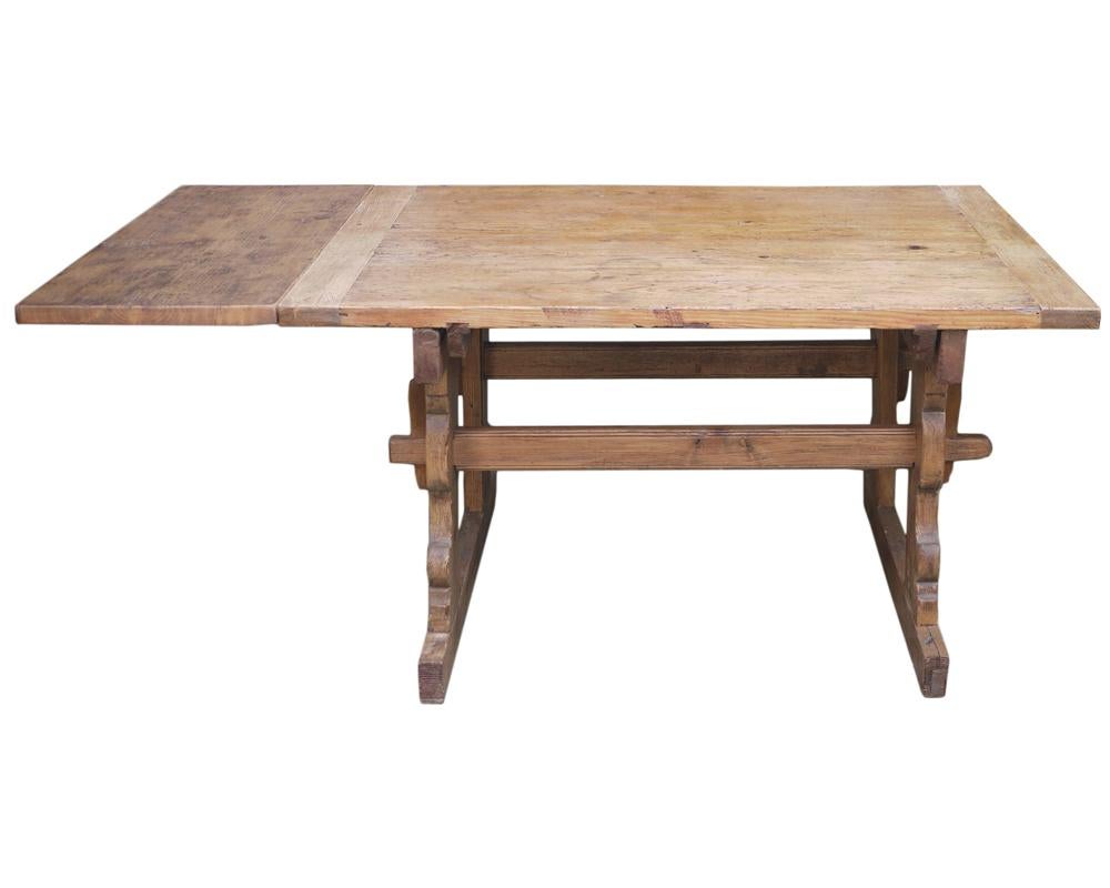 18th Century Extensible 8/10 People Dining Fir Wood Table In Good Condition In Albignasego, IT