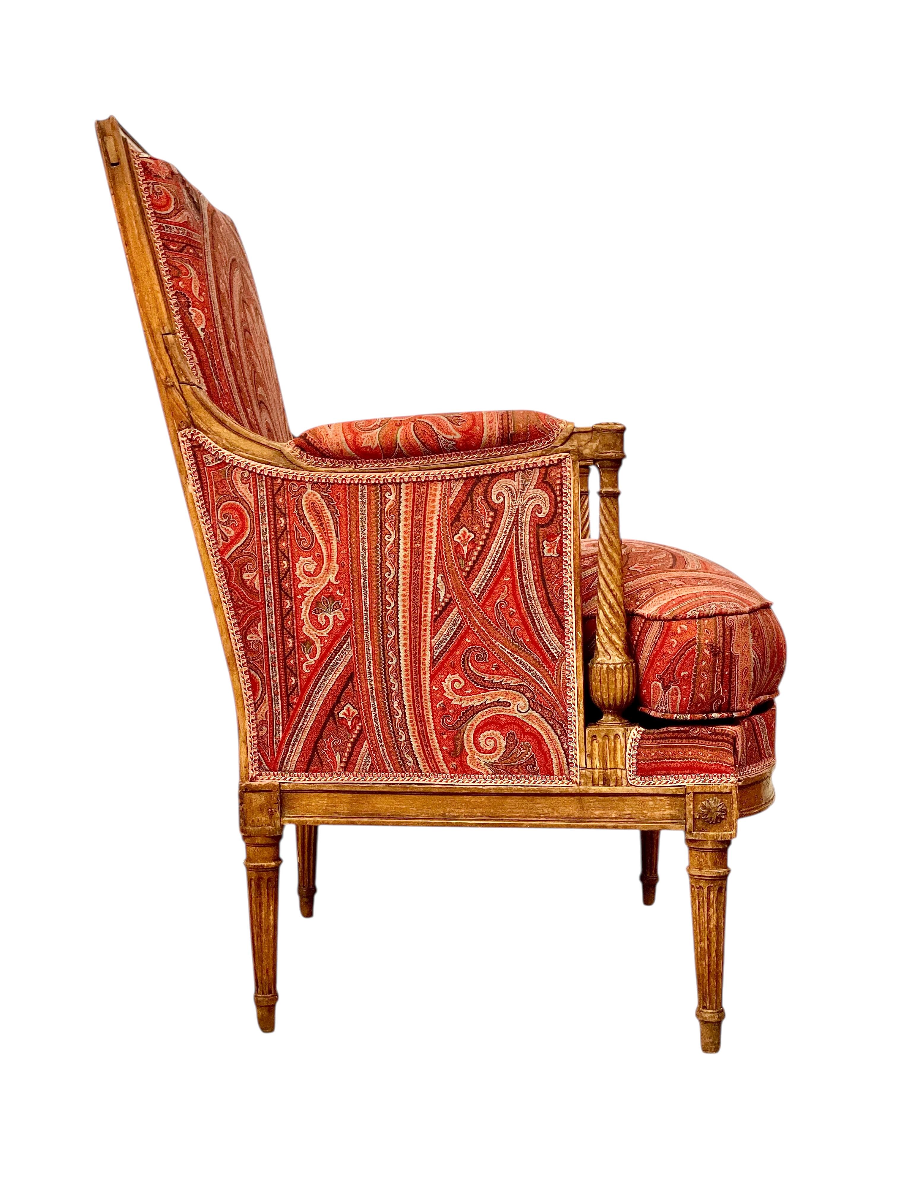 Silla Bergère Directoire del siglo XVIII con tapicería de Paisley en venta 2