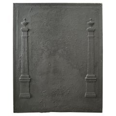 Plaque de cheminée en fonte Directorie du 18e siècle