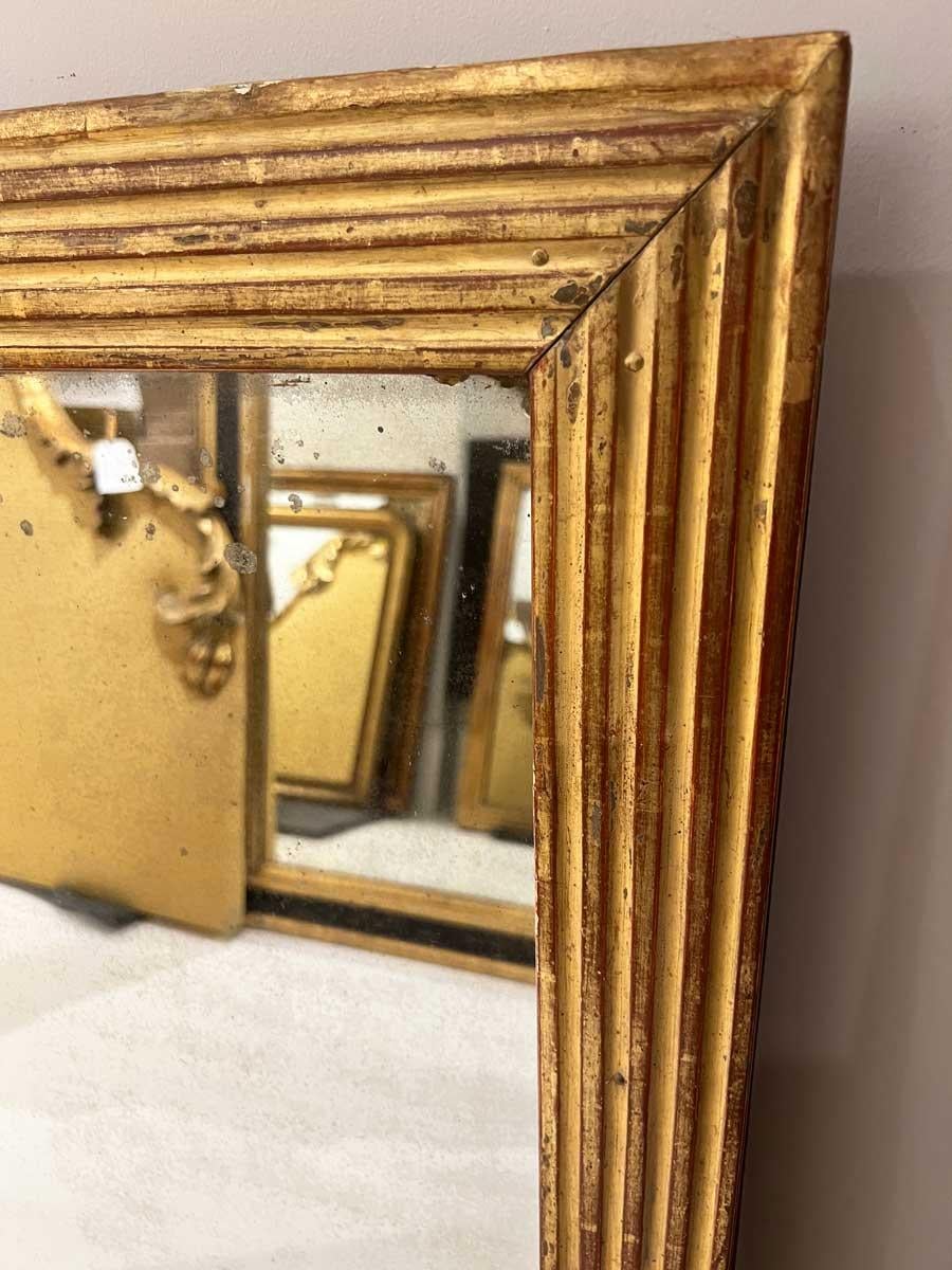 Doré Miroir doré Directoire du XVIIIe siècle en vente