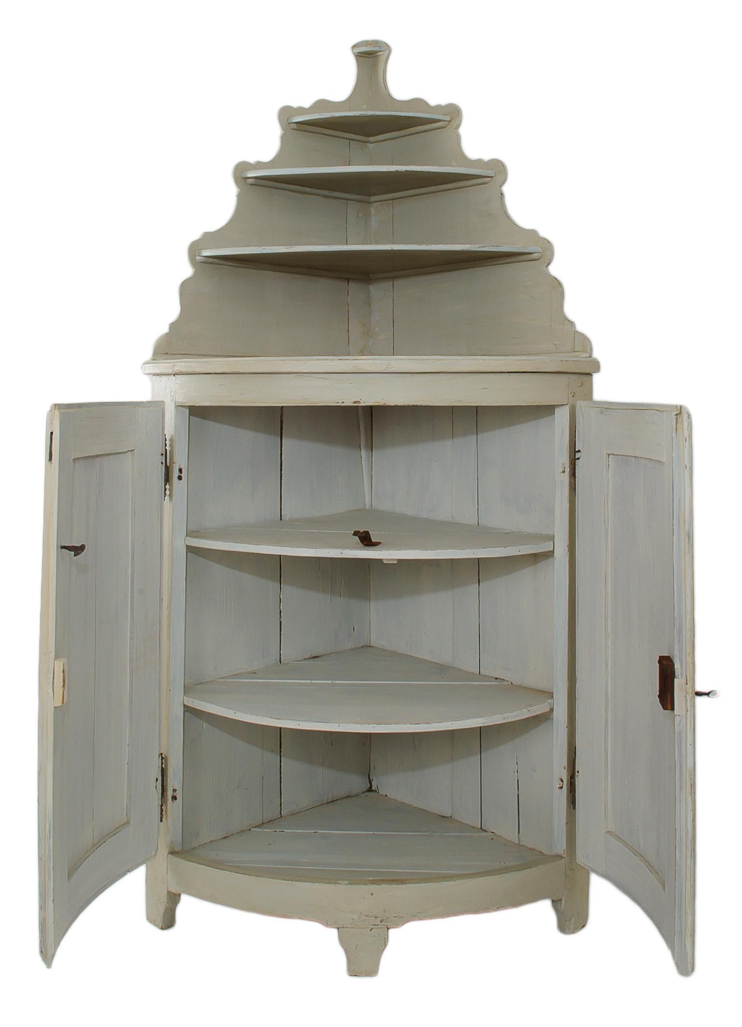 18th Century Directoire Painted Corner Cabinet In Good Condition For Sale In Carmel, CA