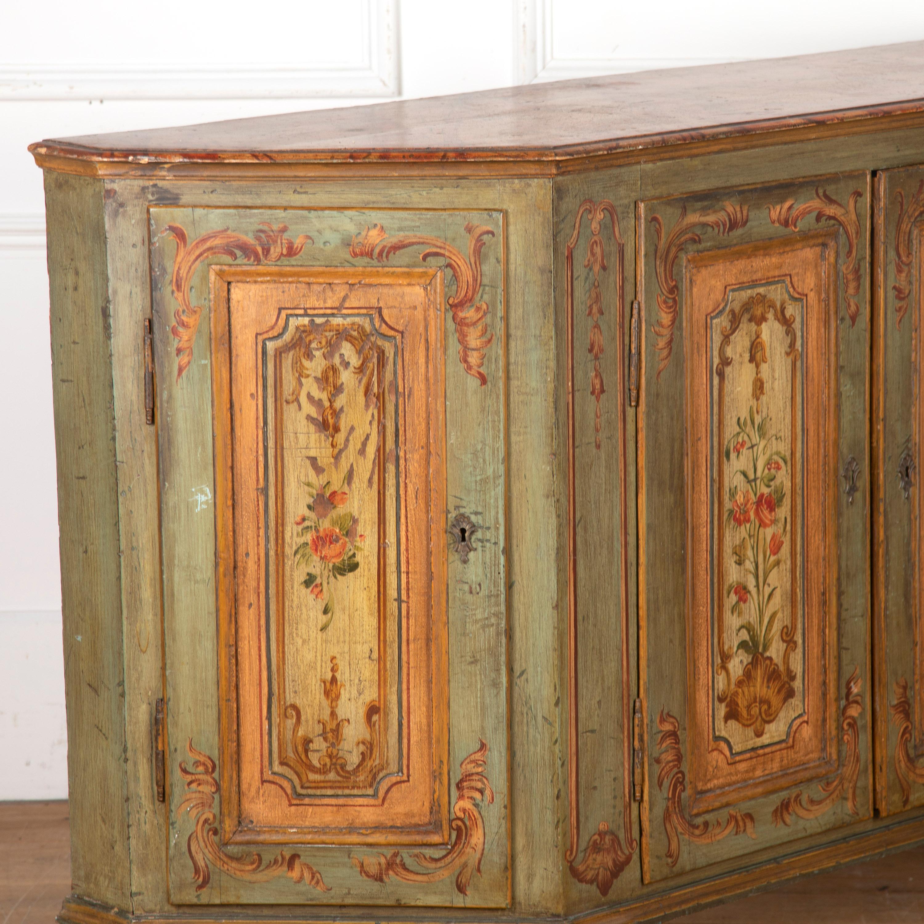 18th Century Directoire Venetian Credenza In Good Condition In Gloucestershire, GB
