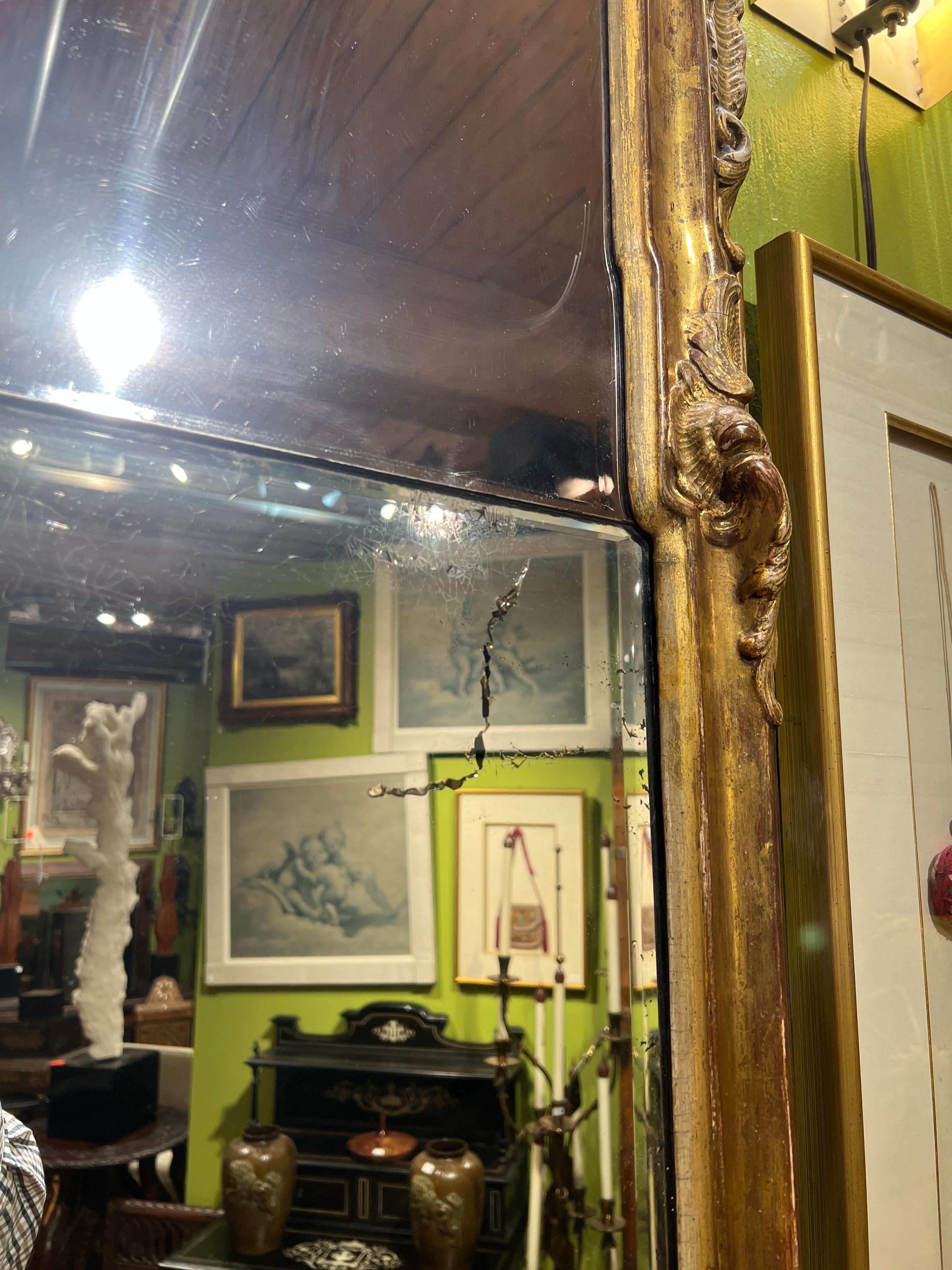 18th Century, Double Paned Beveled Glass Queen Anne Gilt-wood Mirror Provenance In Good Condition In Atlanta, GA
