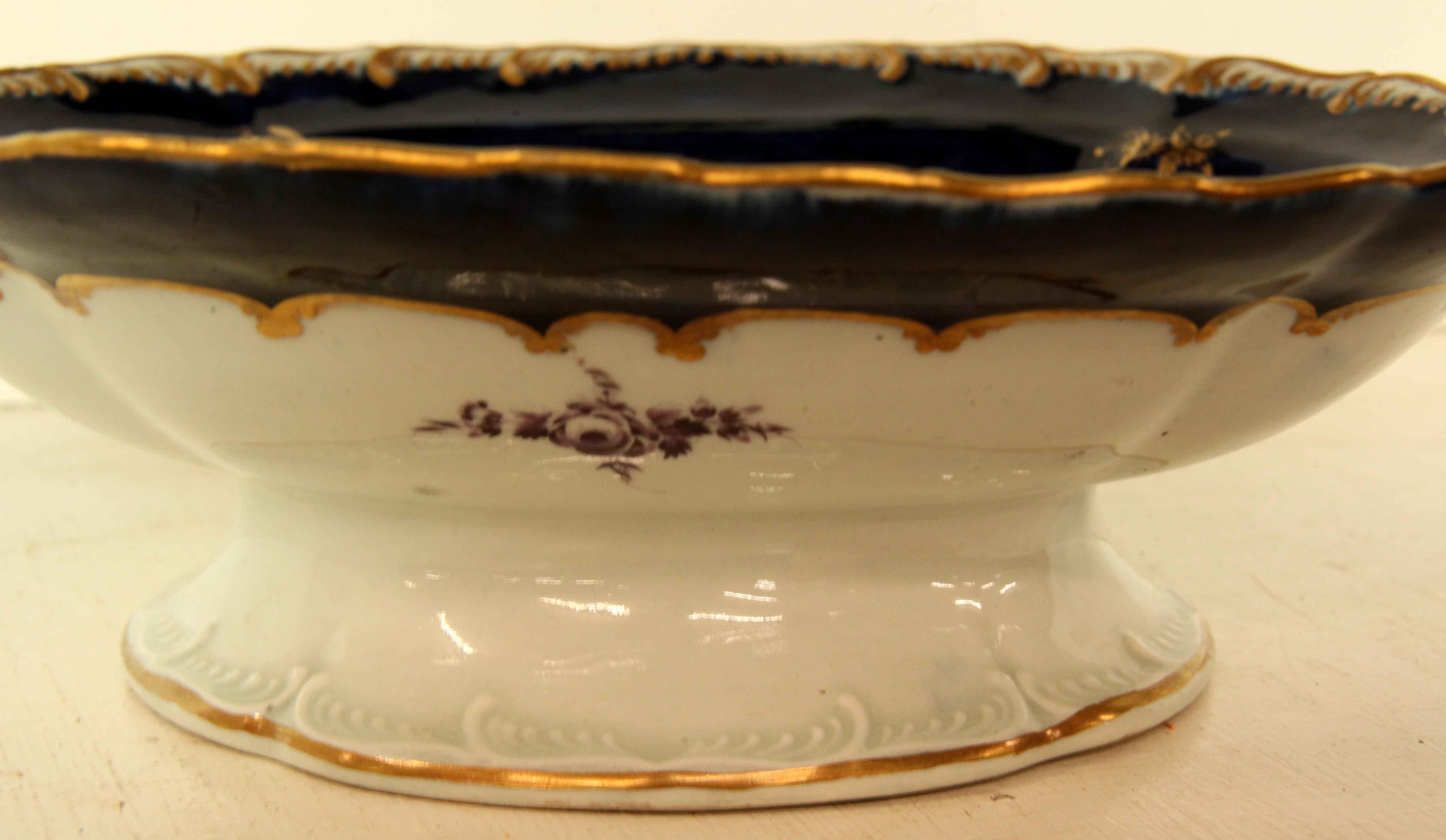 18th Century Dr. Wall Worcester Oval Dish For Sale 5