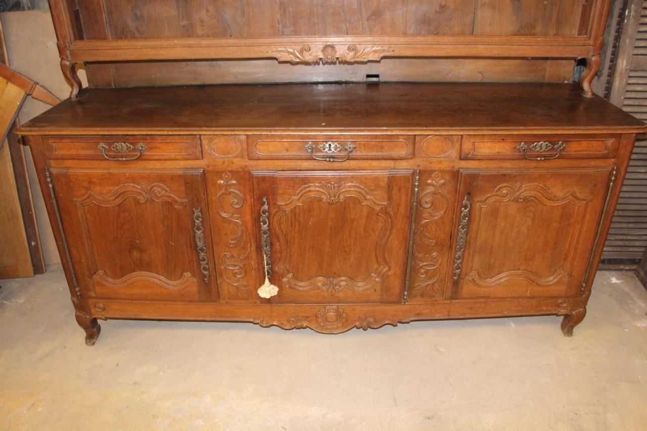 18th Century Dresser (Louis XV.) im Angebot