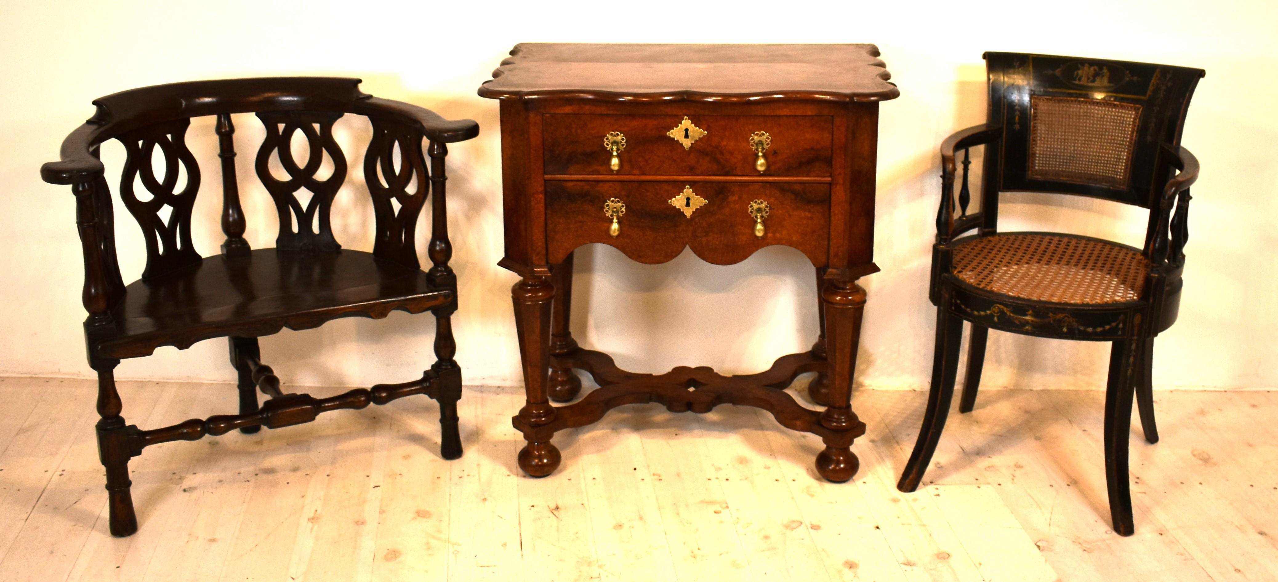 18th Century Dutch Amboyna wood side table For Sale 11