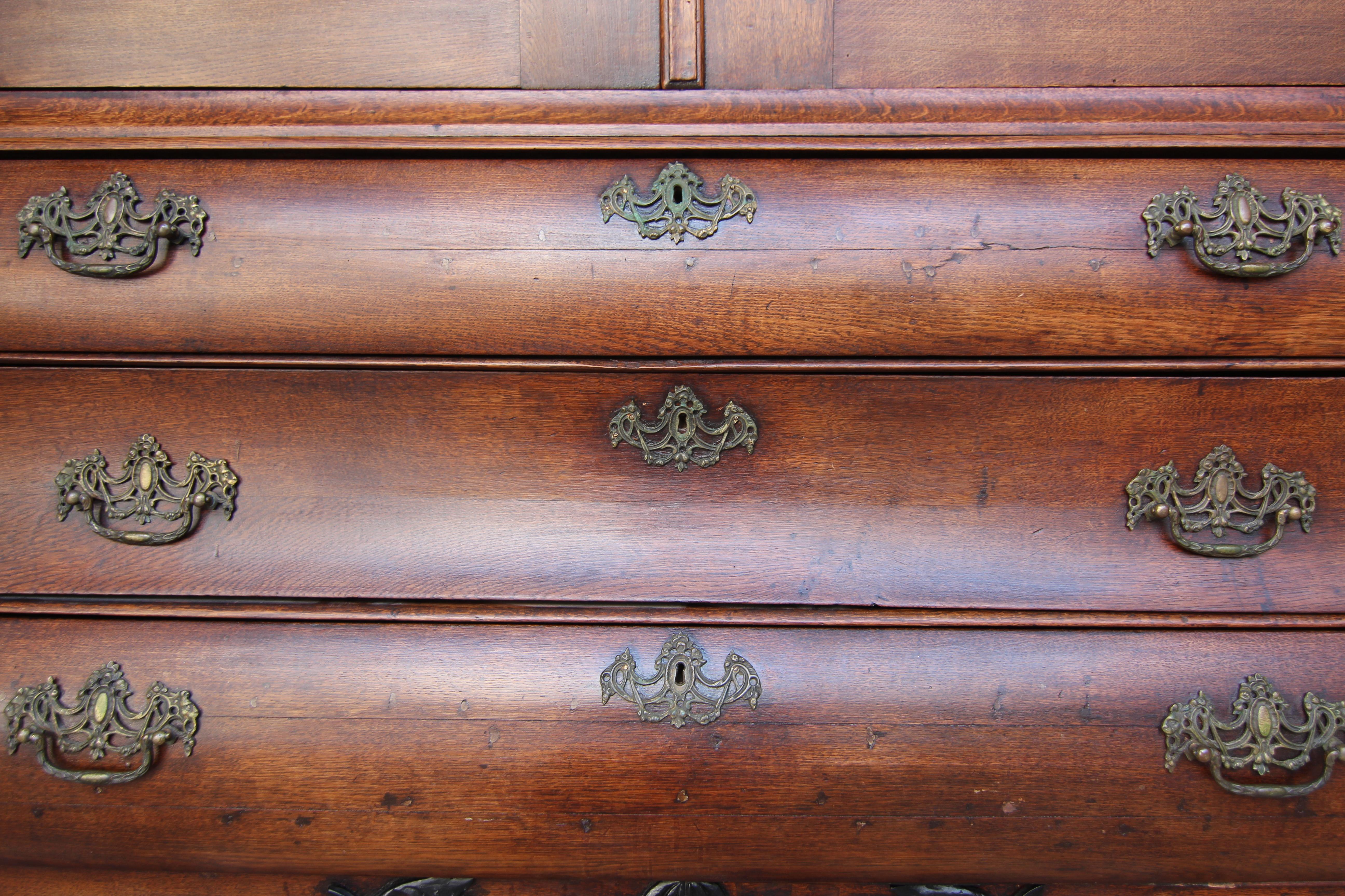 18th Century Dutch Baroque Cabinet or Linen Press For Sale 5