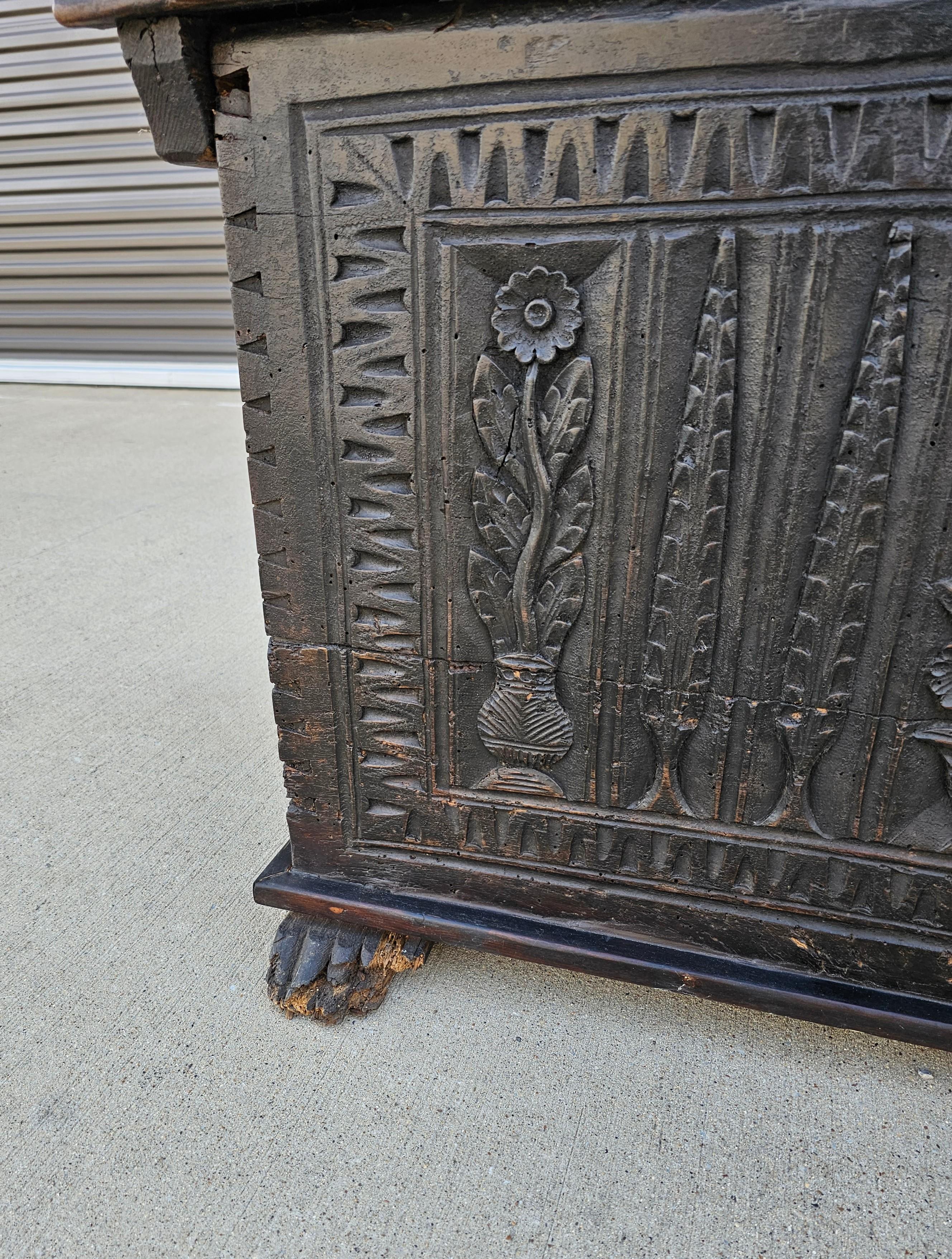 18th Century Dutch Baroque Period Carved Dowry Chest  For Sale 1